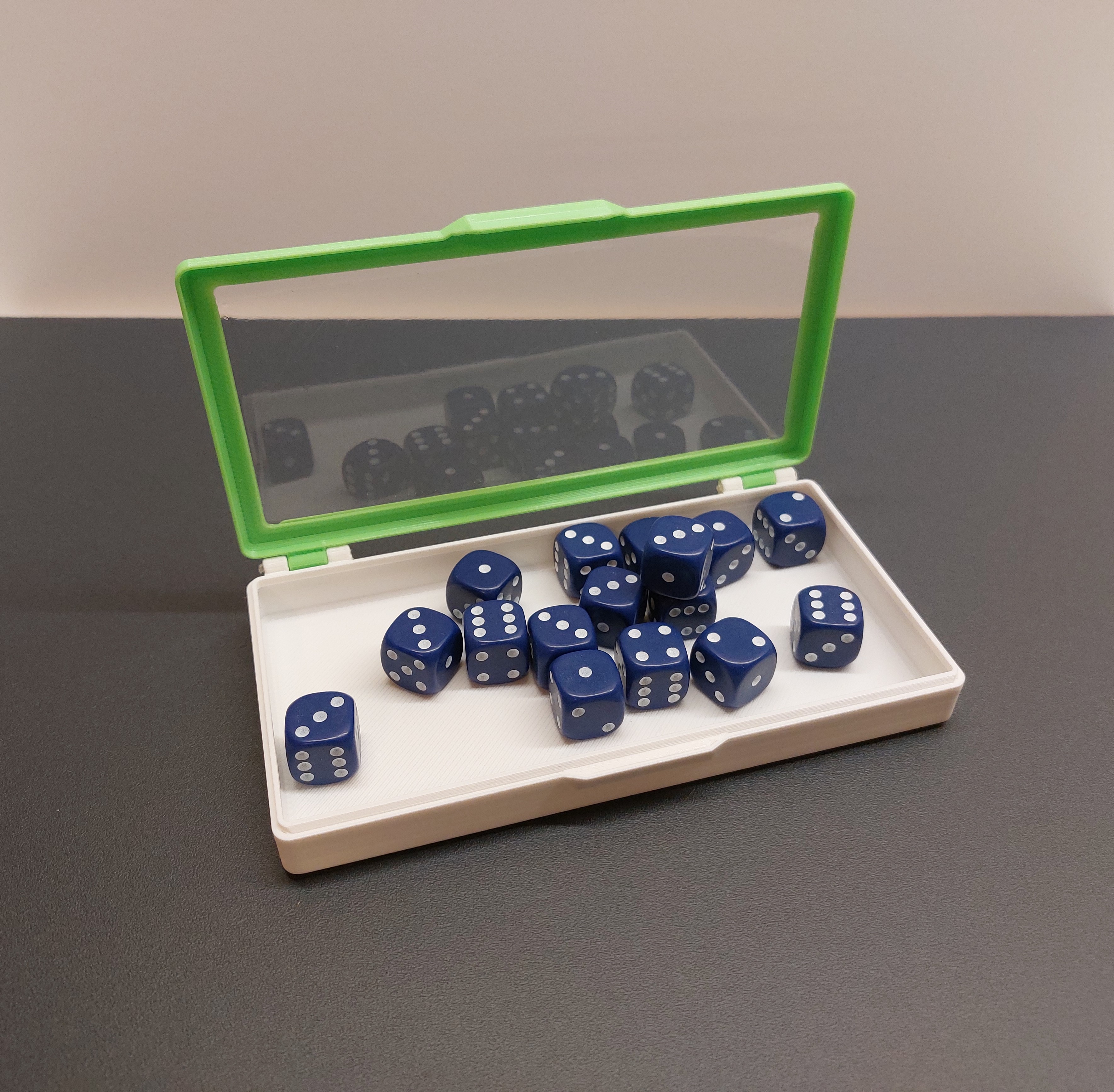 Assortment box with transparent lid