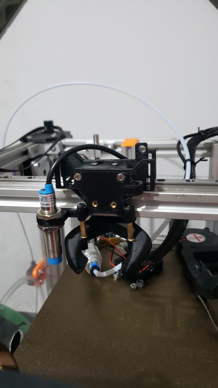 Hotend plate for mgn9h guide