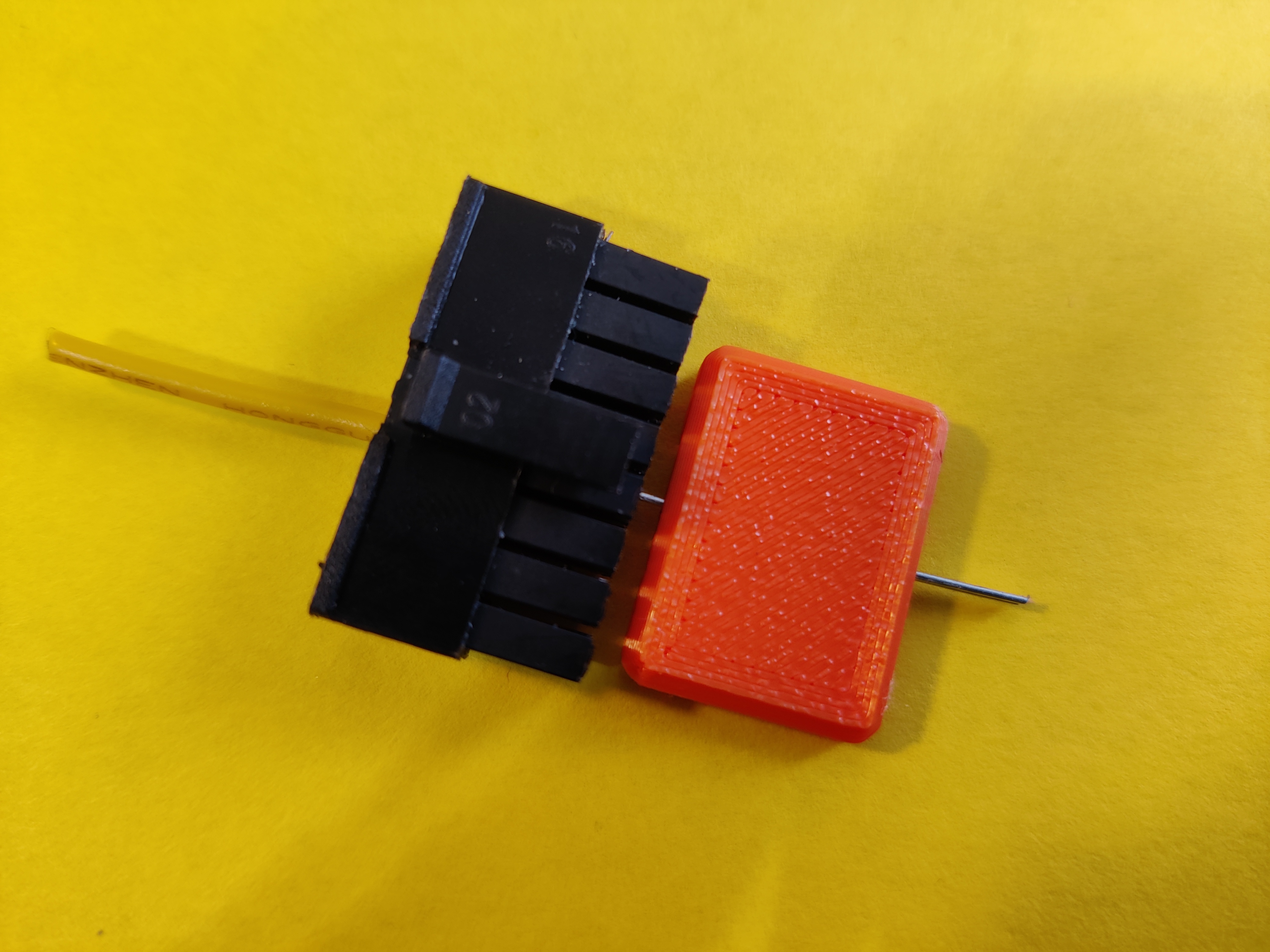 Molex Microfit 3.0 Extractor using Staplers (DIN 24/6)