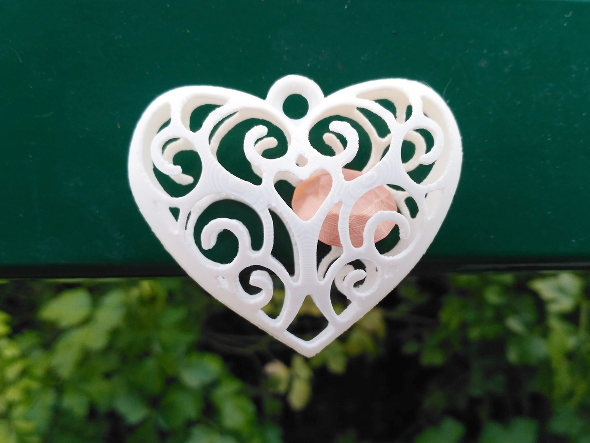 Heart lace pendant