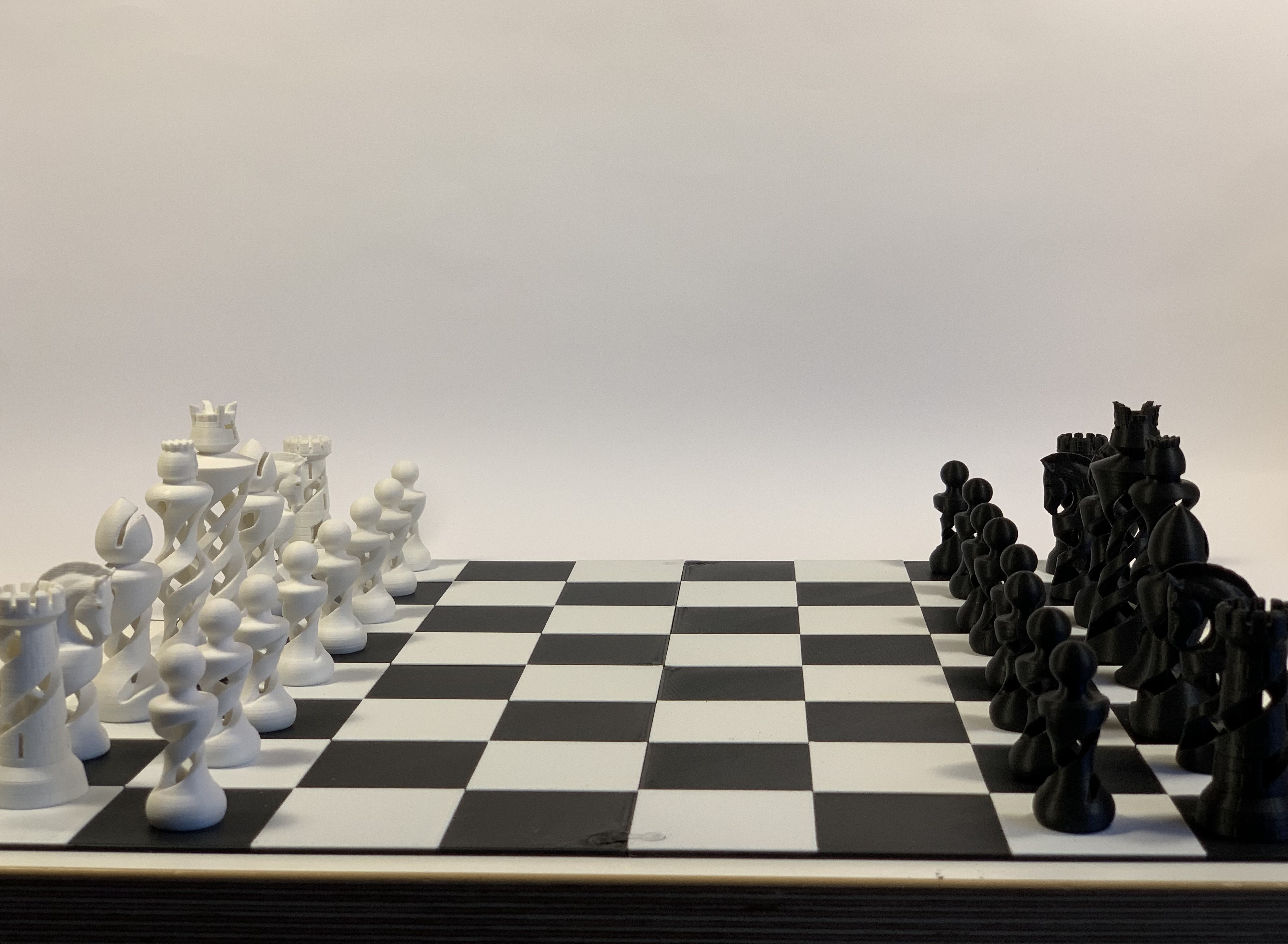 Miniatura 5 do modelo 3D Chess boxes with integrated chessboard