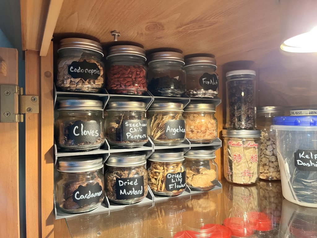 Accguan Spice Jars with Spice Rack,Spice Organizer with Spice