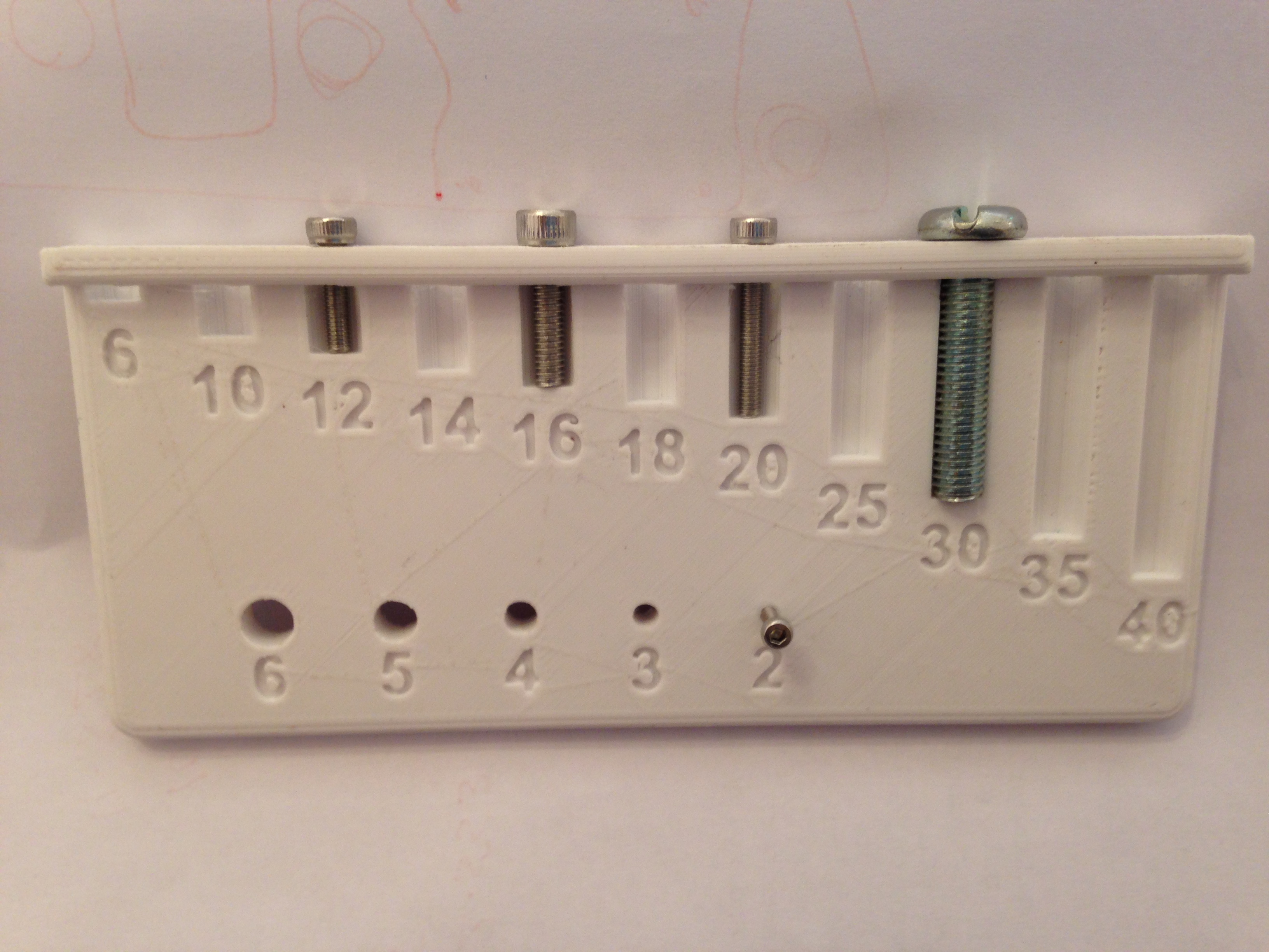 Screw and Bolt gauge