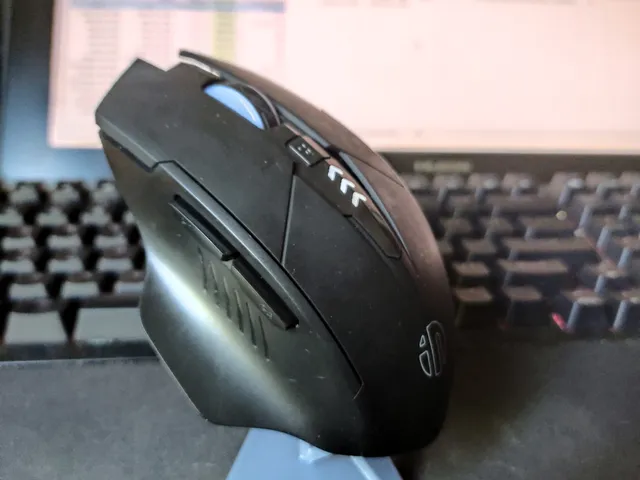 Simple Mouse Stand