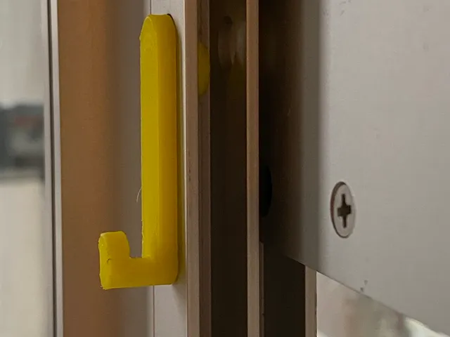 Customizable hooks for Dieter Rams' 606 shelving system