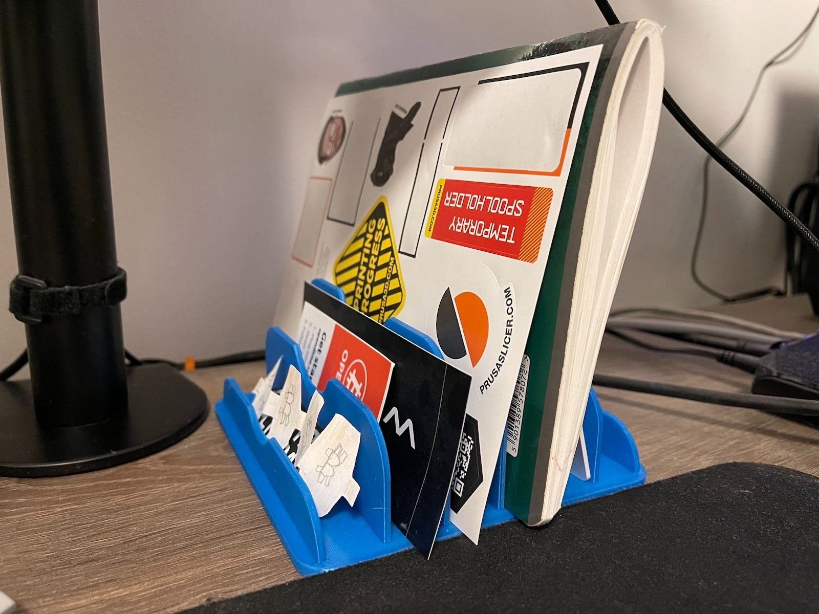 Small vertical catch all desk organizer