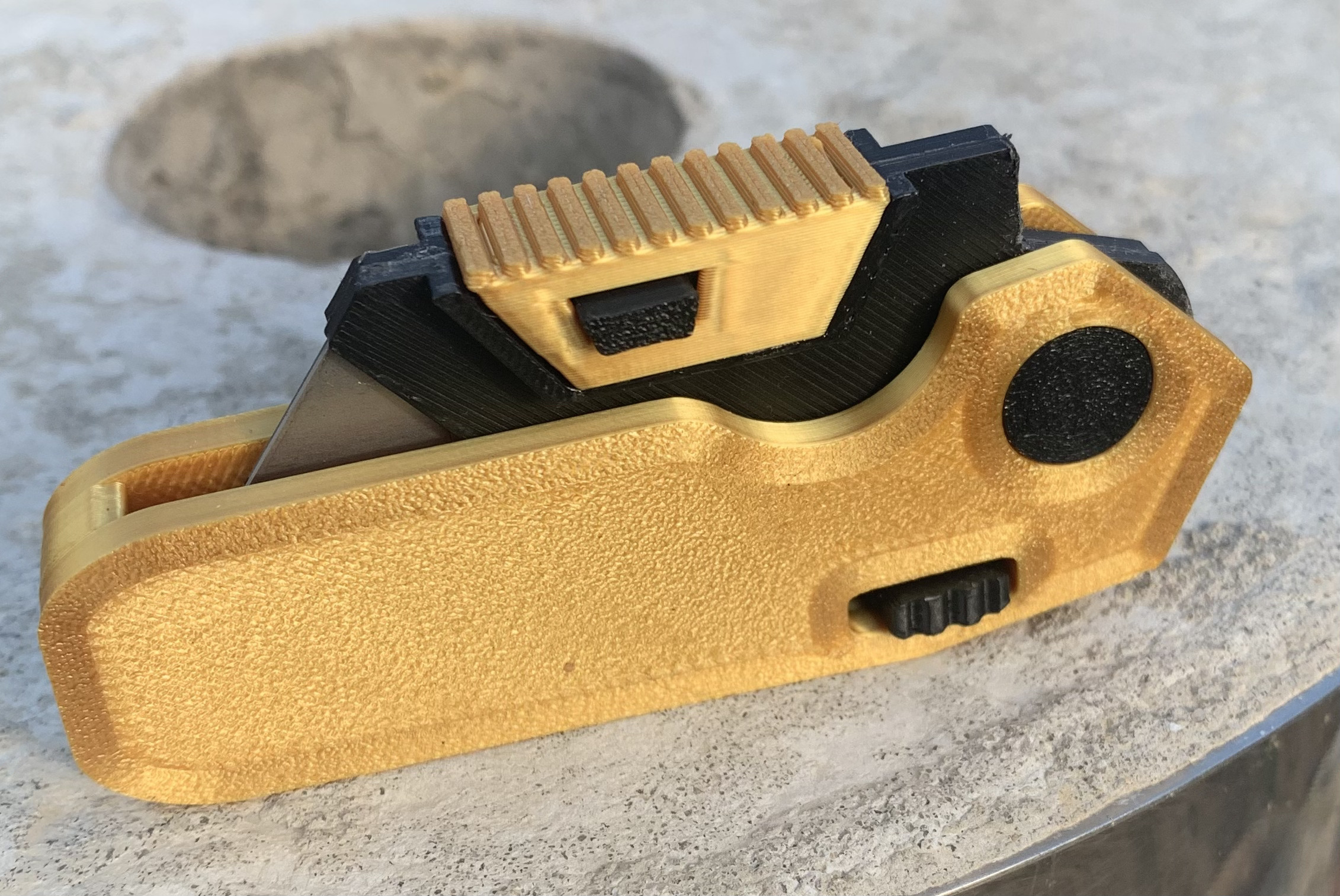 Miniatura 8 do modelo 3D Folding Pocket Utility Knife