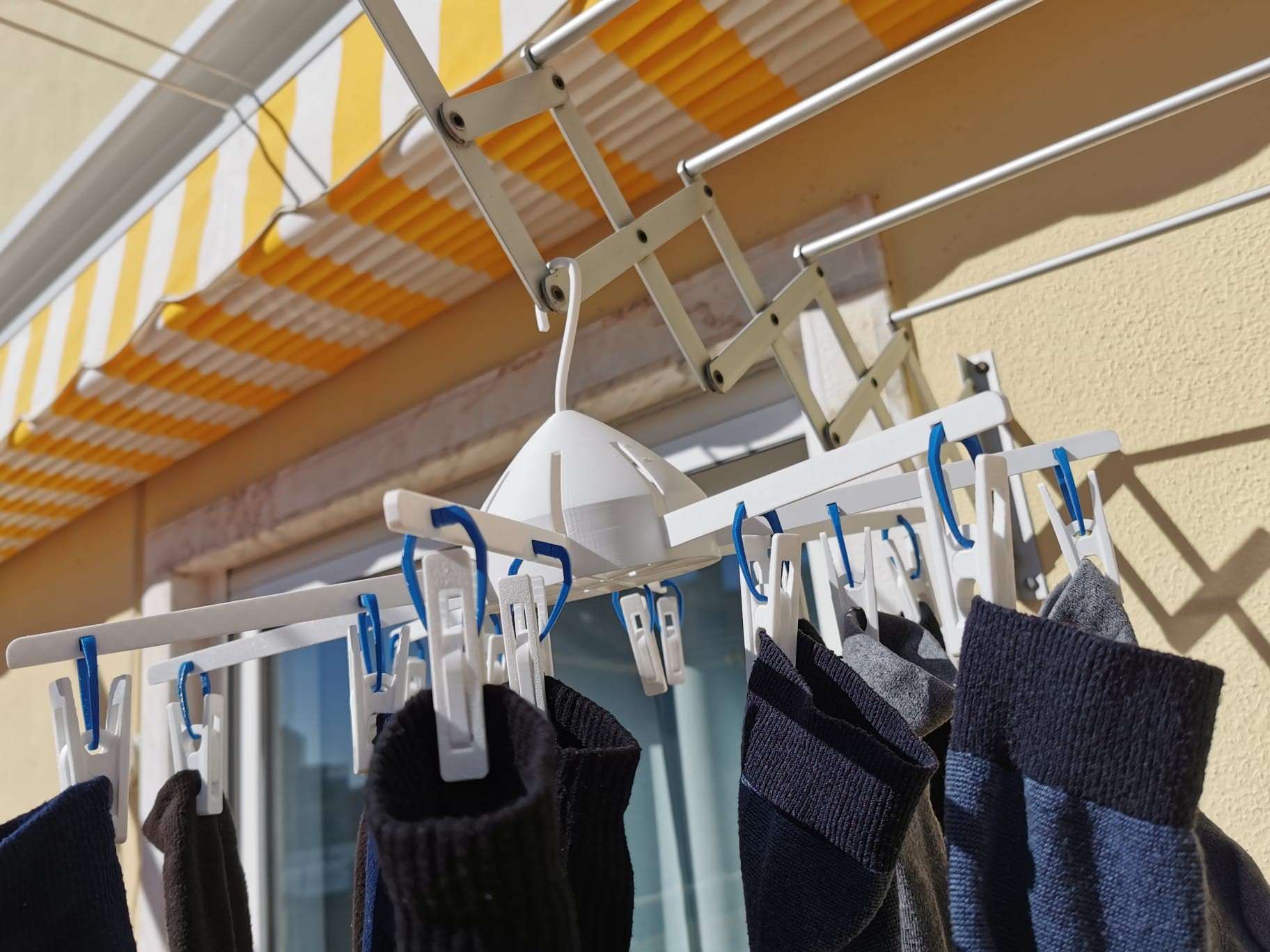 Hanging Dryer for Small Stuff by Ruiaxe | Download free STL model ...