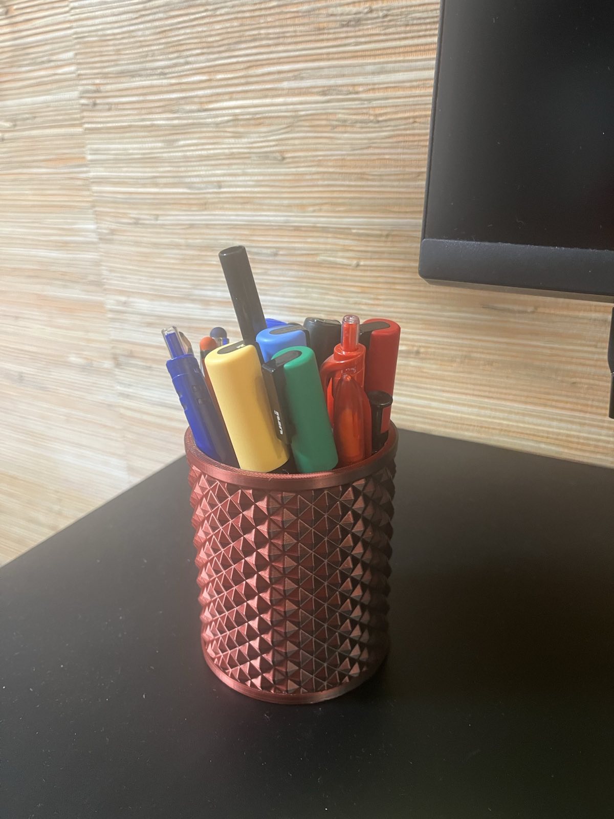 Simple textured cup for Magic PLA — miniatura 2