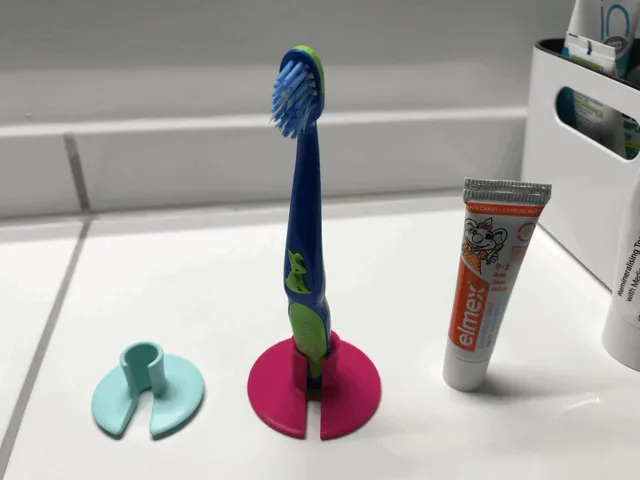 Baby toothbrush holder