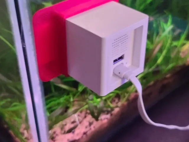 Wyze Cam v2 Glass Mount - Pinch Hold