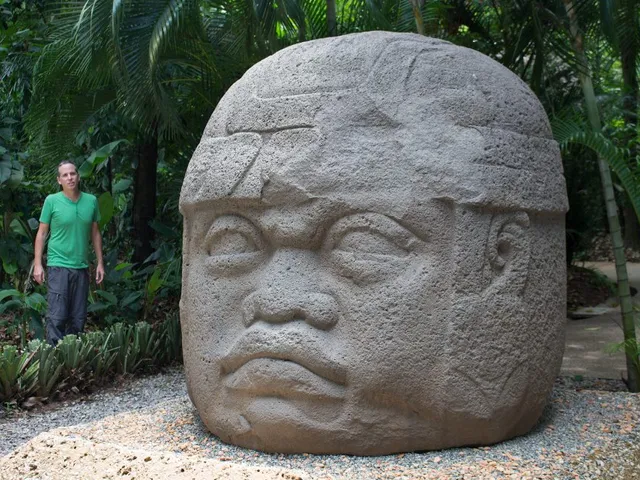 Olmec Head Keycap