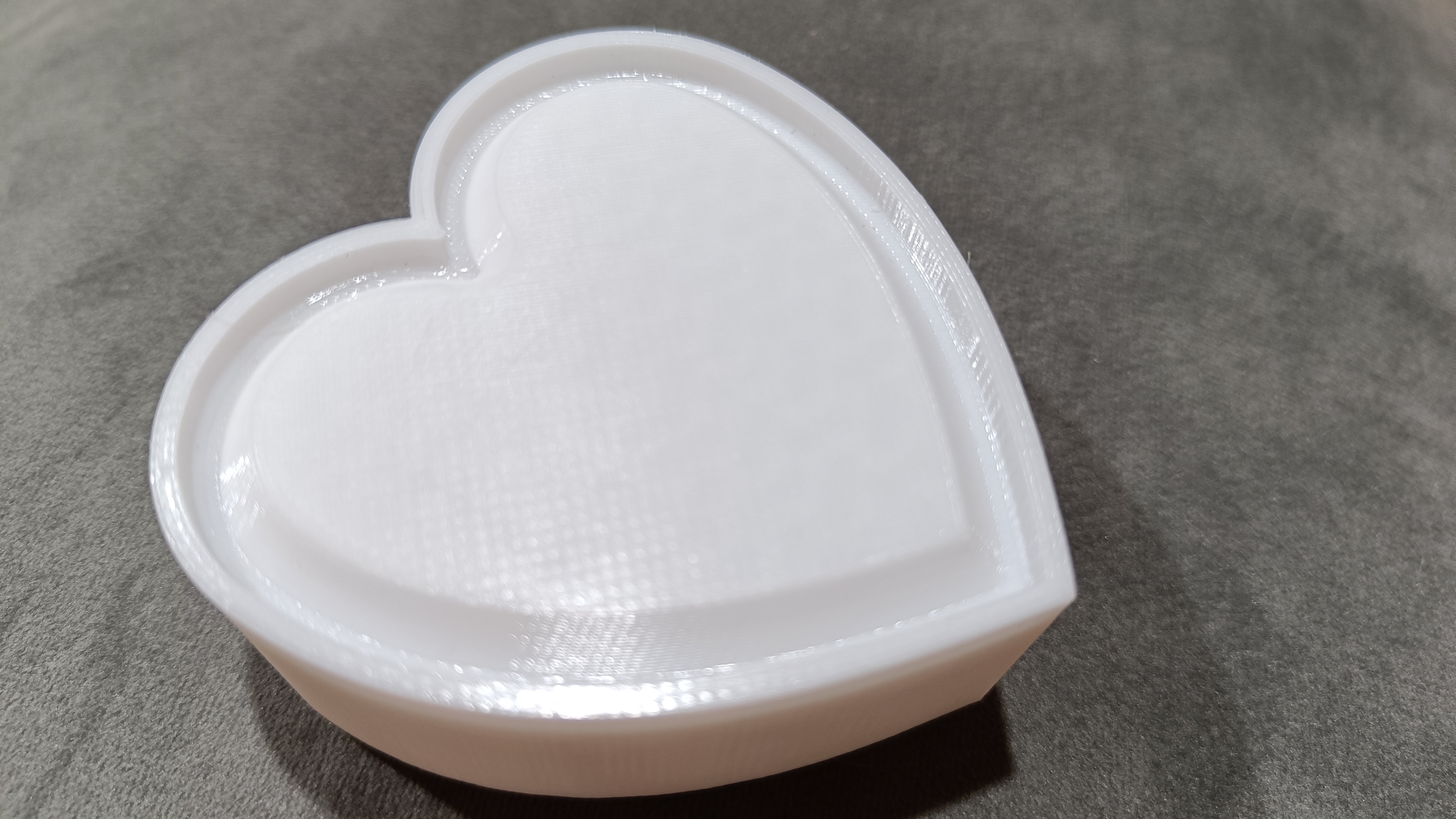 Stackable heart shaped box