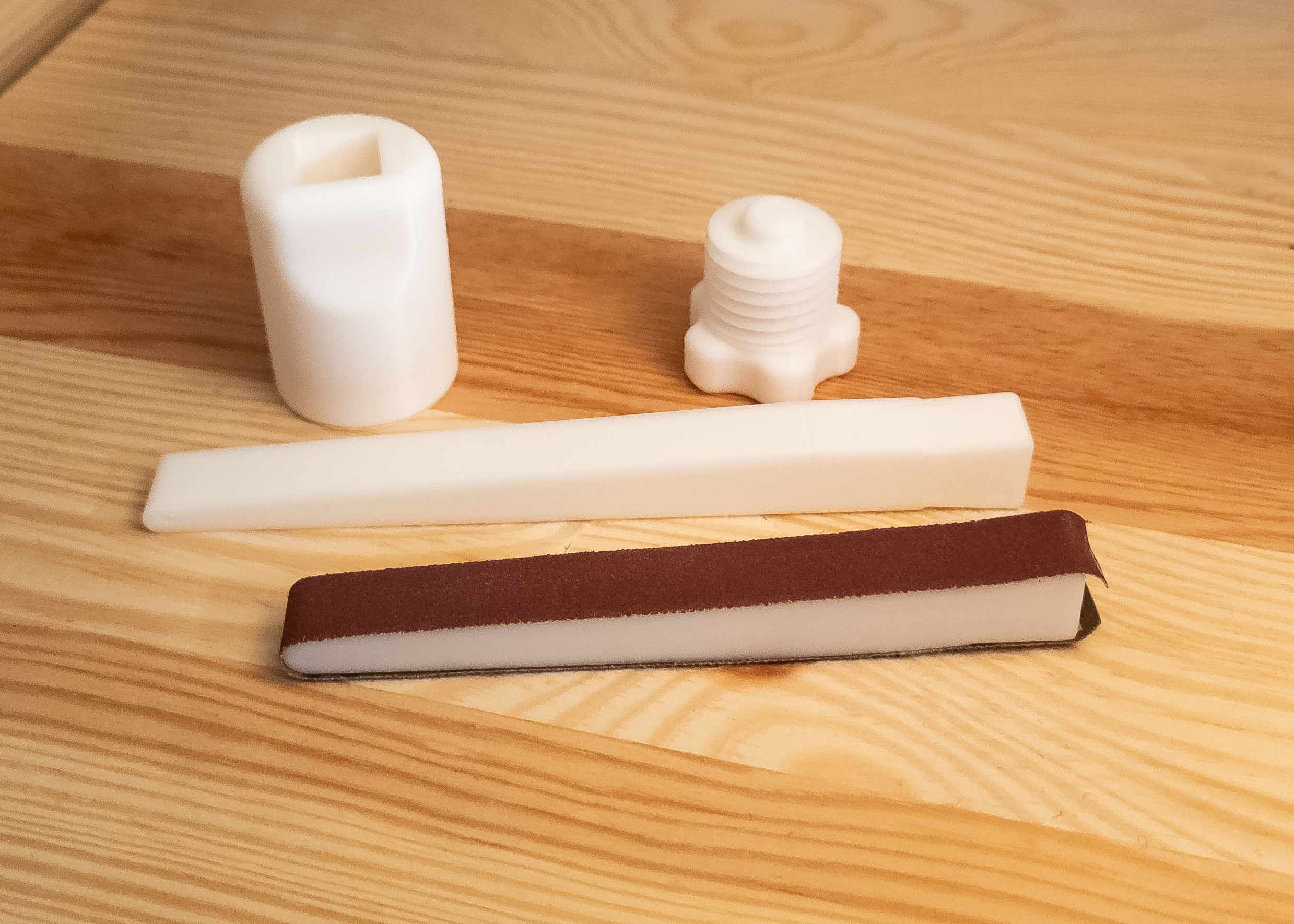 Sandpaper stick with selftightening and clamping in one. by TORX1