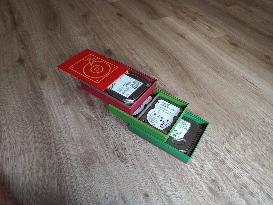 Miniatura 2 do modelo 3D HDD stackable carrybox