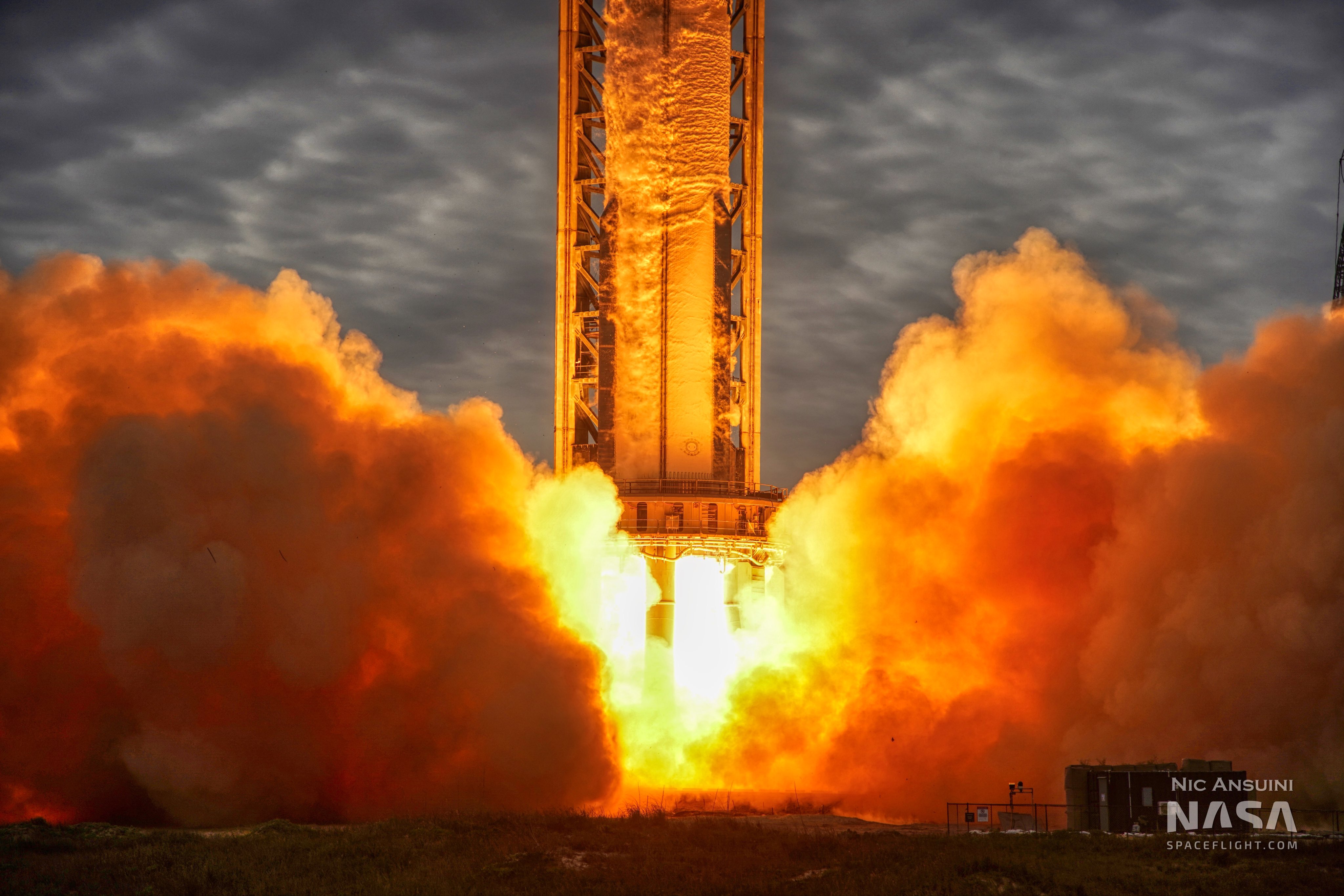 Saturn V: History'S Most Powerful Rocket - hix7nr0
