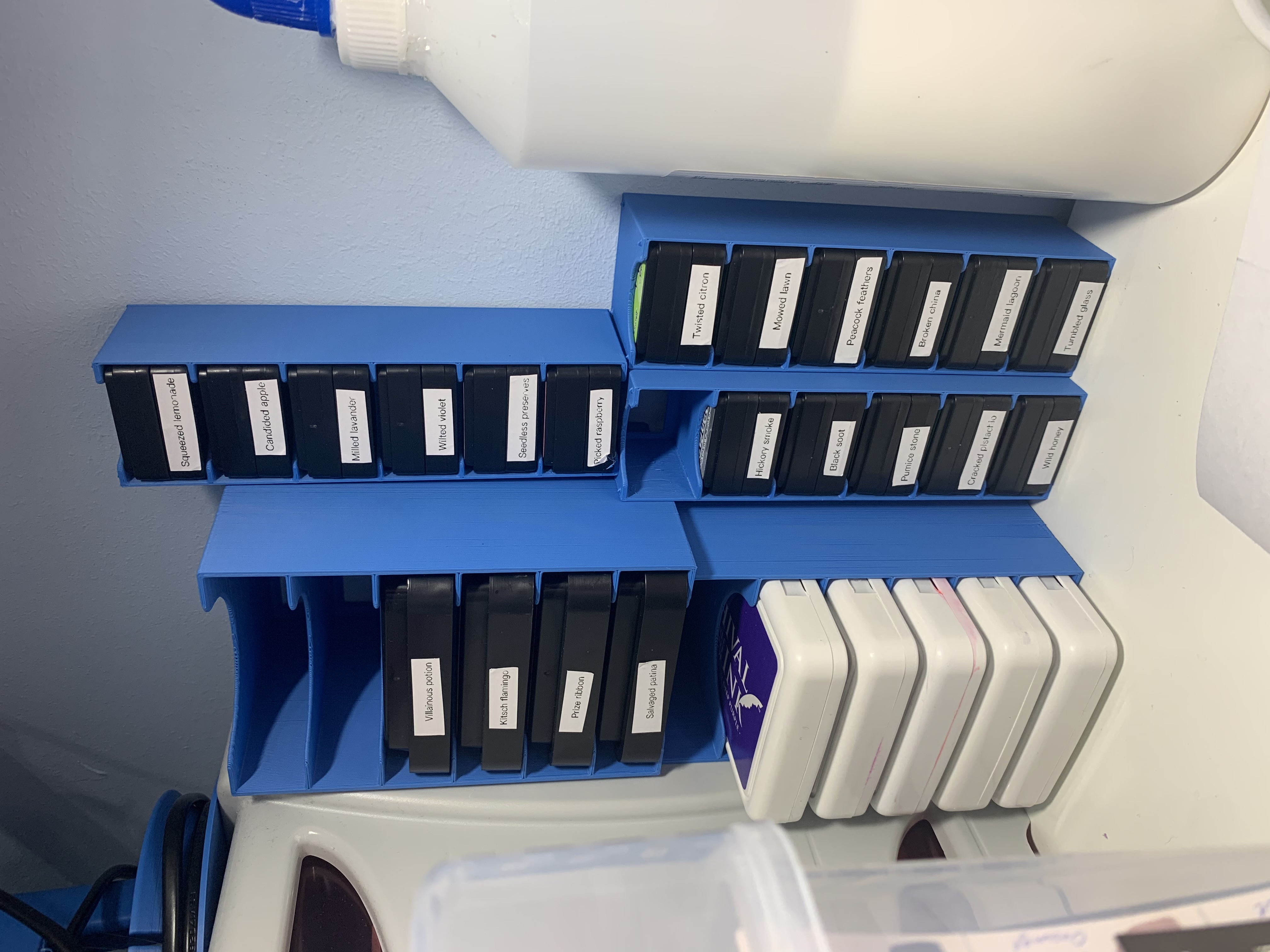 Ranger distress/archival ink oxide stackable storage