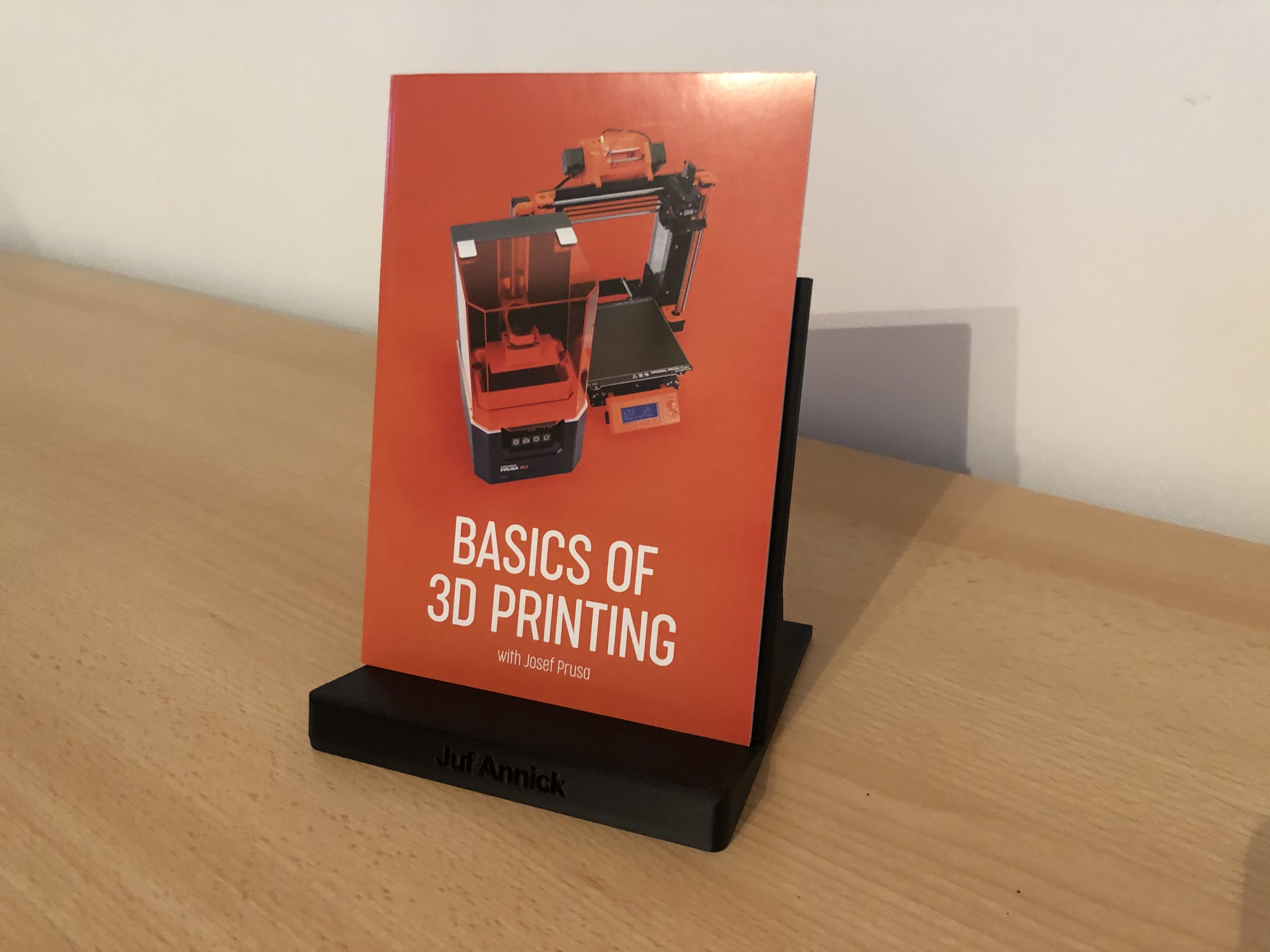 Book stand by Peter Download free STL model