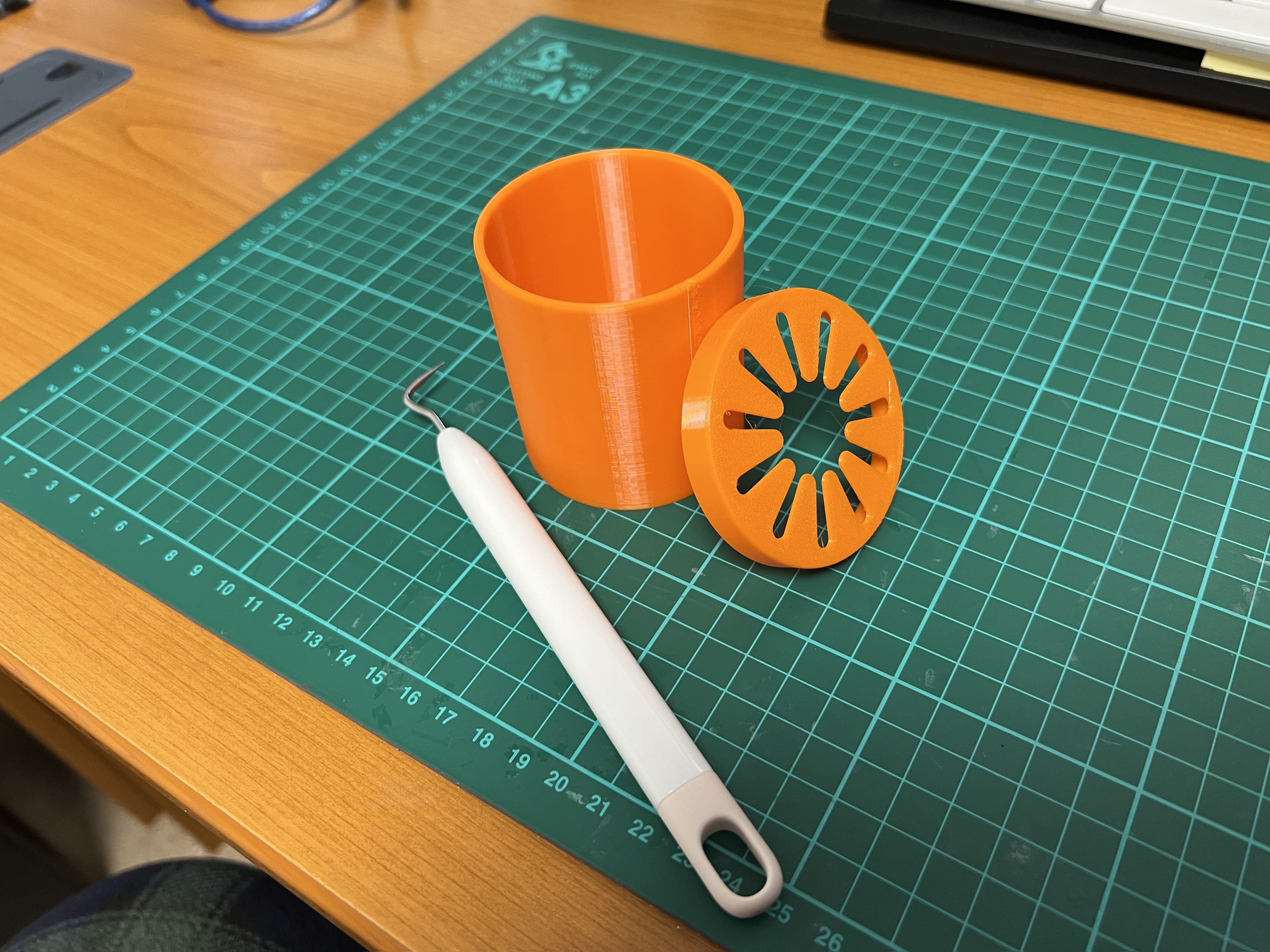 Miniatura 6 do modelo 3D Weeding Tool Cleaning Pot