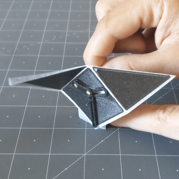 Folding Mechanism 3D printed on fabric