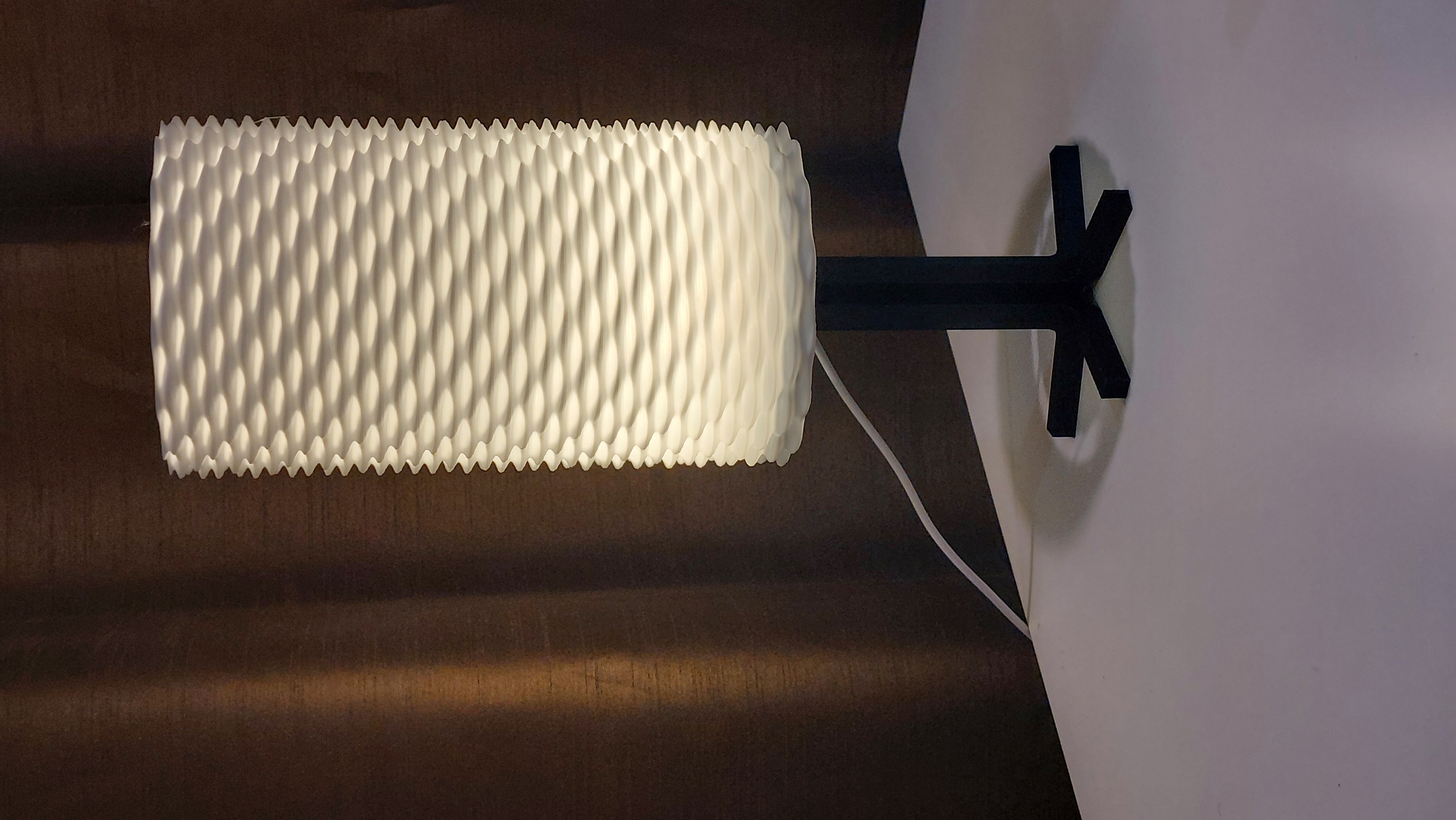 Miniatura 2 do modelo 3D Wave Interference Lamp Shade Generator