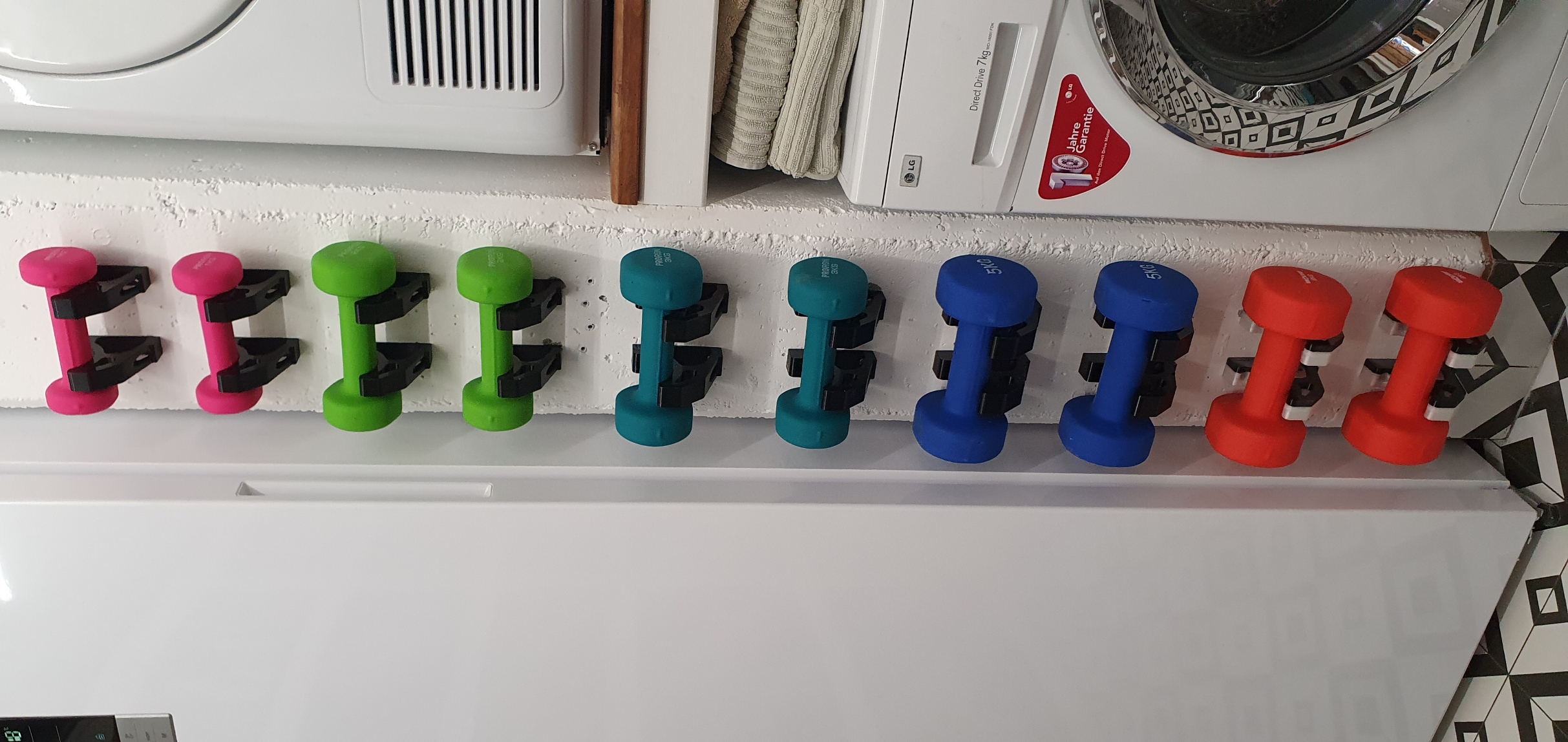 Skid plate / protective plate for small dumbbell mount / hooks to protect Misses fingernails and the wall