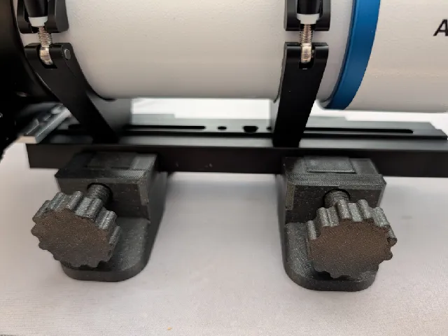 Vixen Dovetail Stand