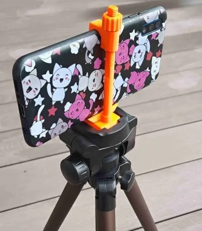 Phone holder for tripod