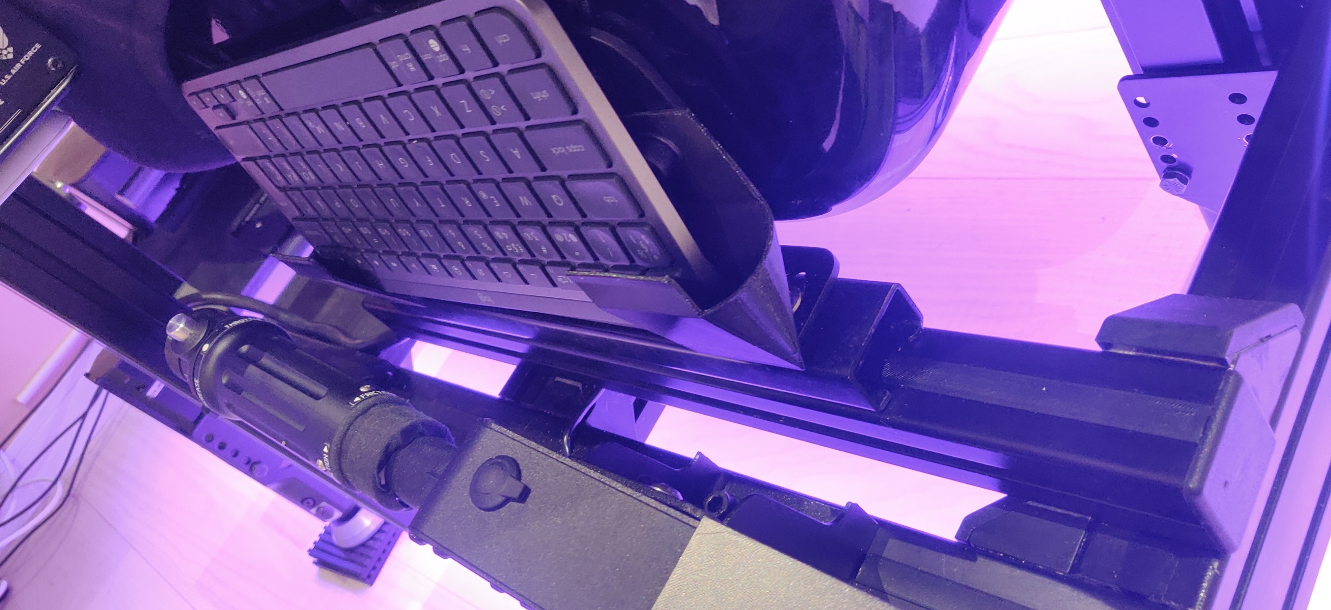 TKL Keyboard Holder for SIMLAB Bucket Seats by Kim M Download free