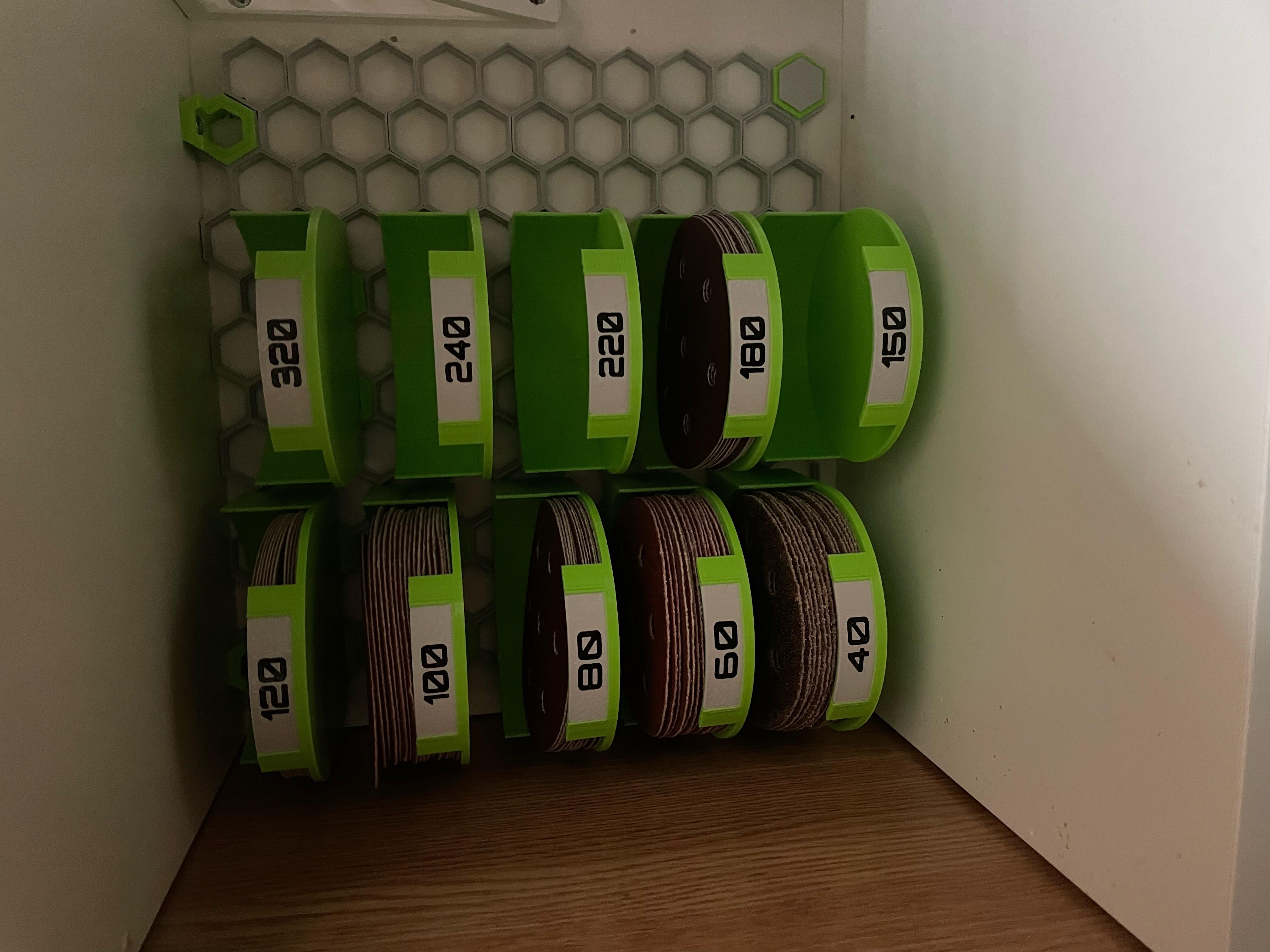 Sandpaper 90mm holder for Honeycomb storage wall