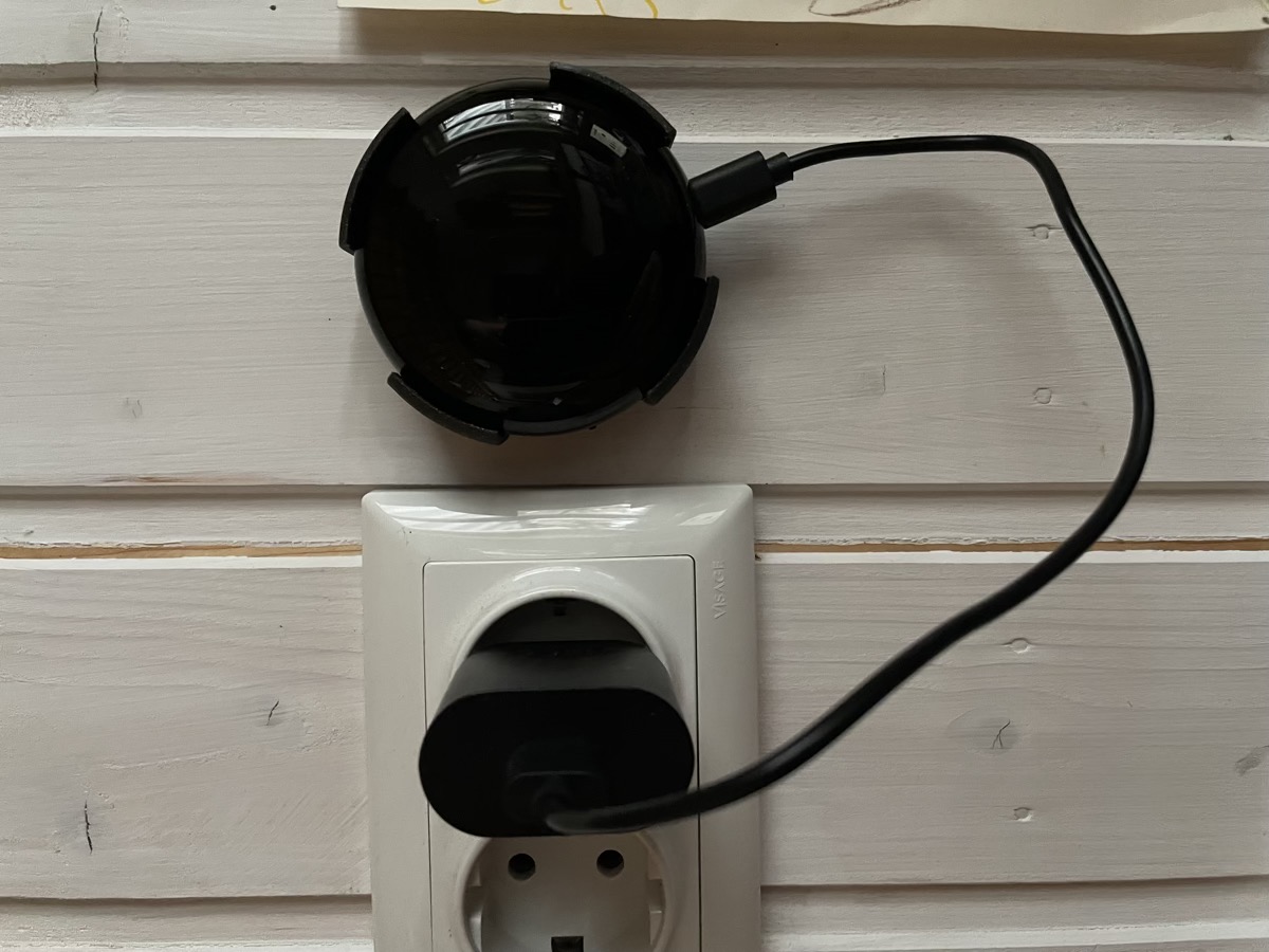 Smart WiFi Remote Control wall mount
