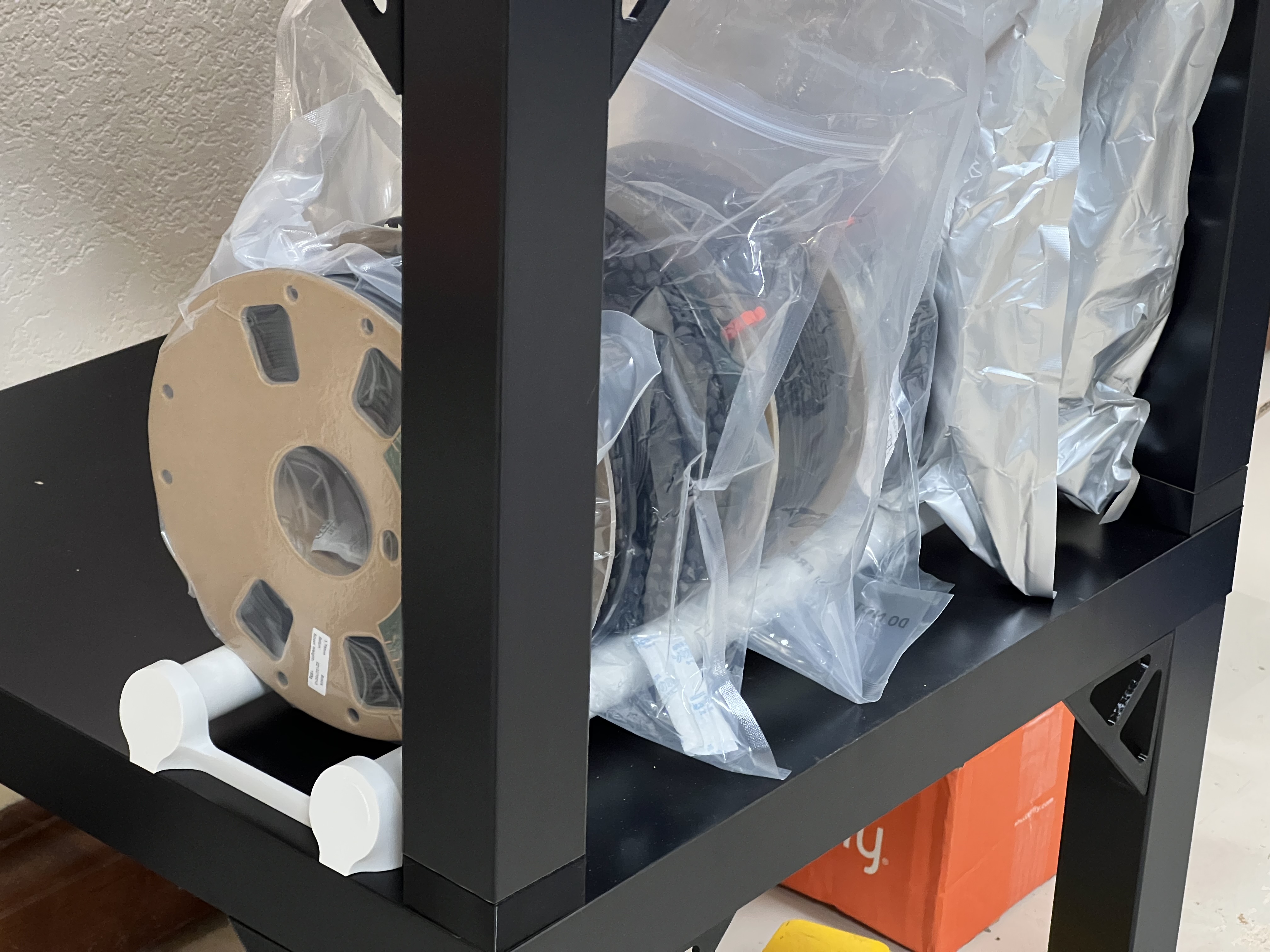 Miniatura 2 do modelo 3D Filament Spool Rack