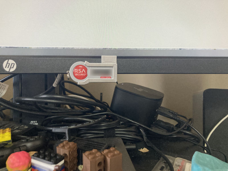 Screw Clamp Holder for RSA SecurID Tag