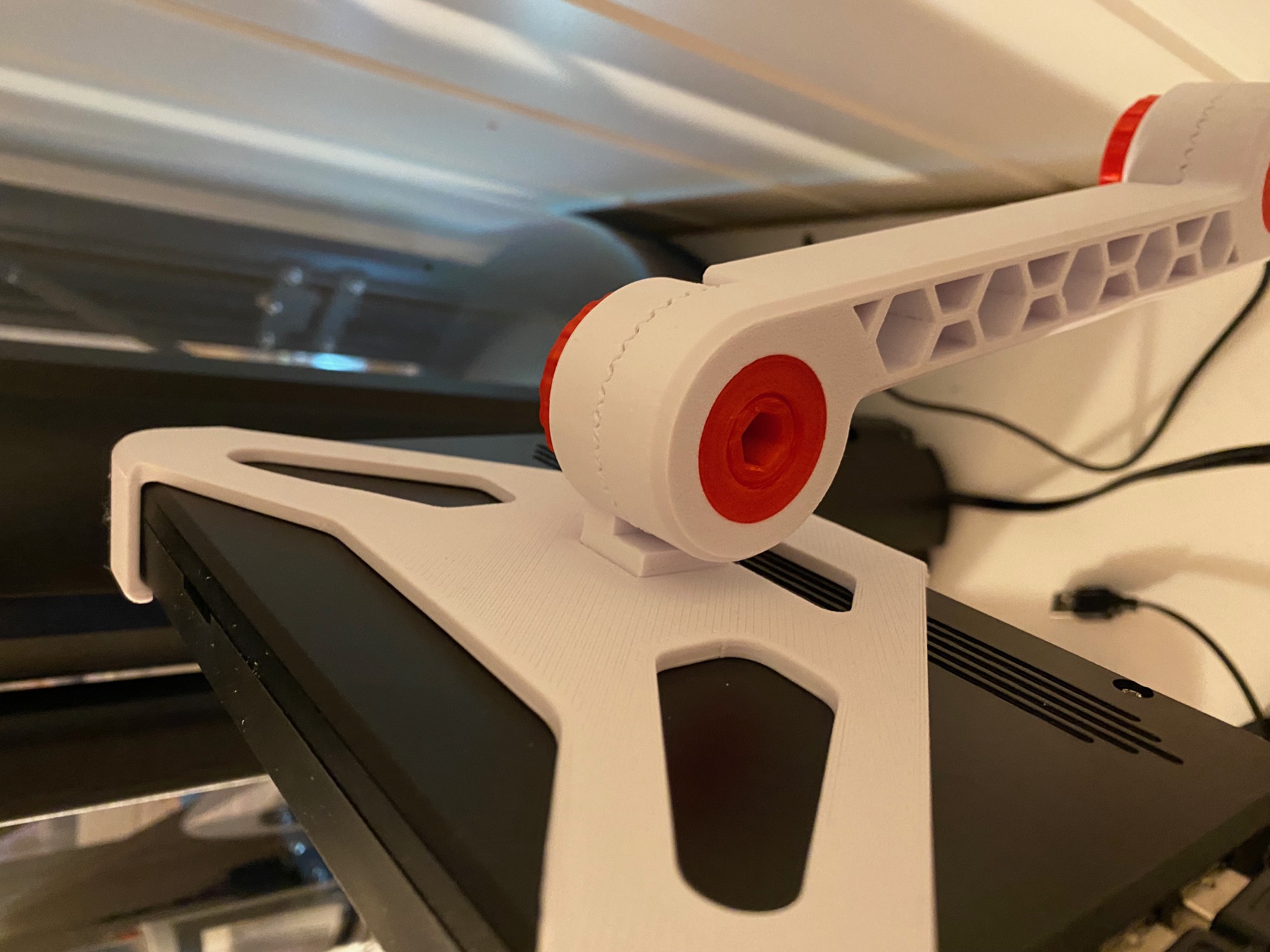 Speeder Pad mount interface to multifunction arm