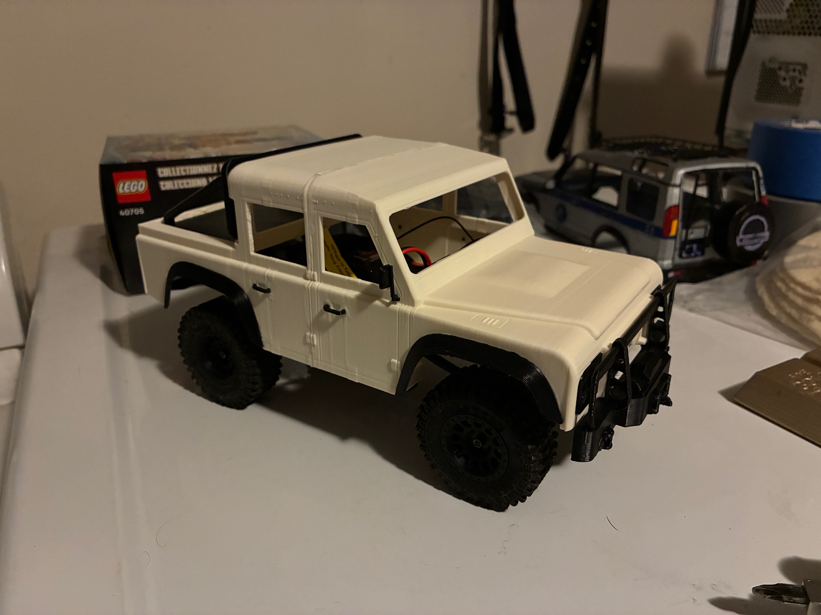 1:24 SCX24 Land Rover Defender