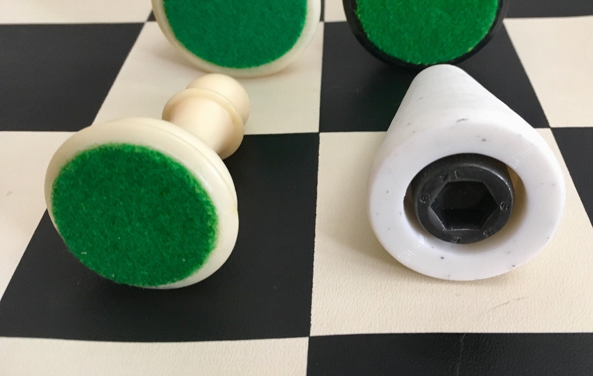Miniatura 3 do modelo 3D Minimalist chess set v2