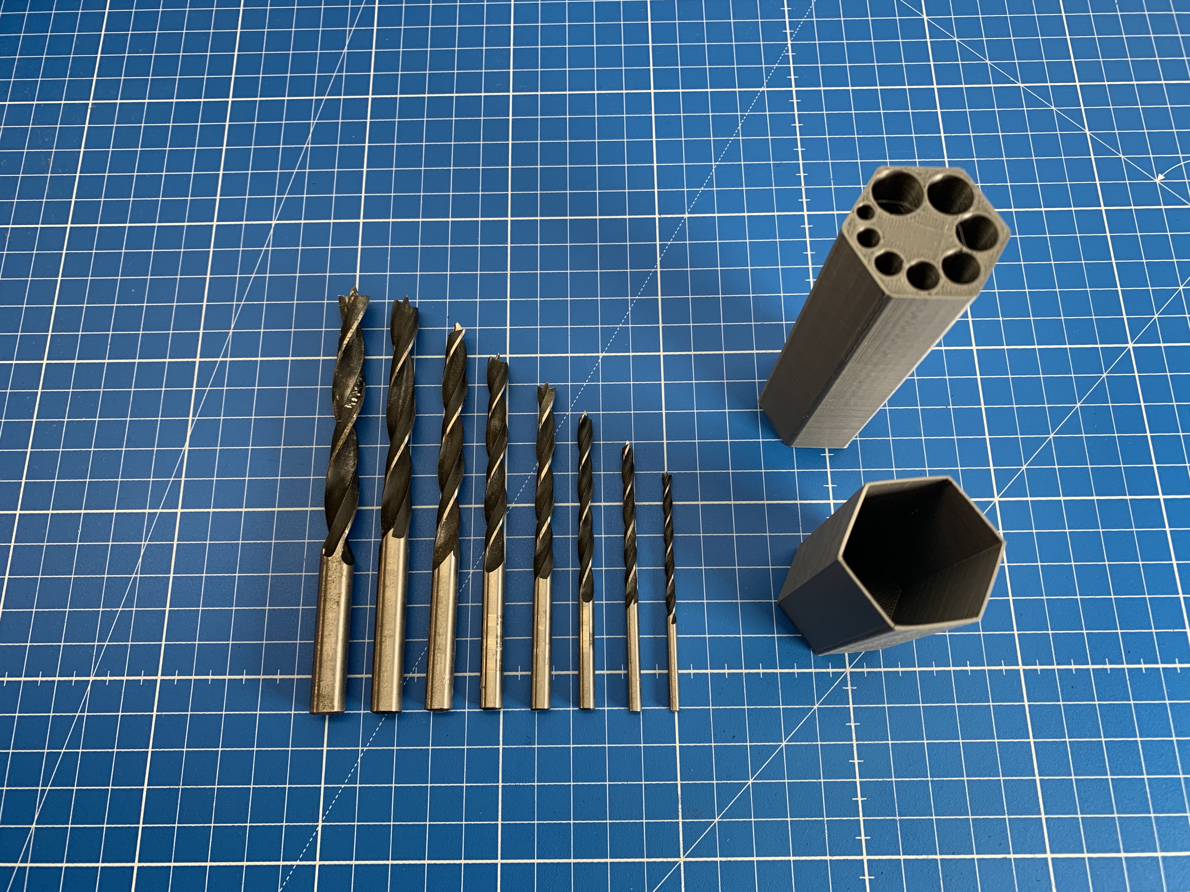 Miniatura 2 do modelo 3D simple drill bit box