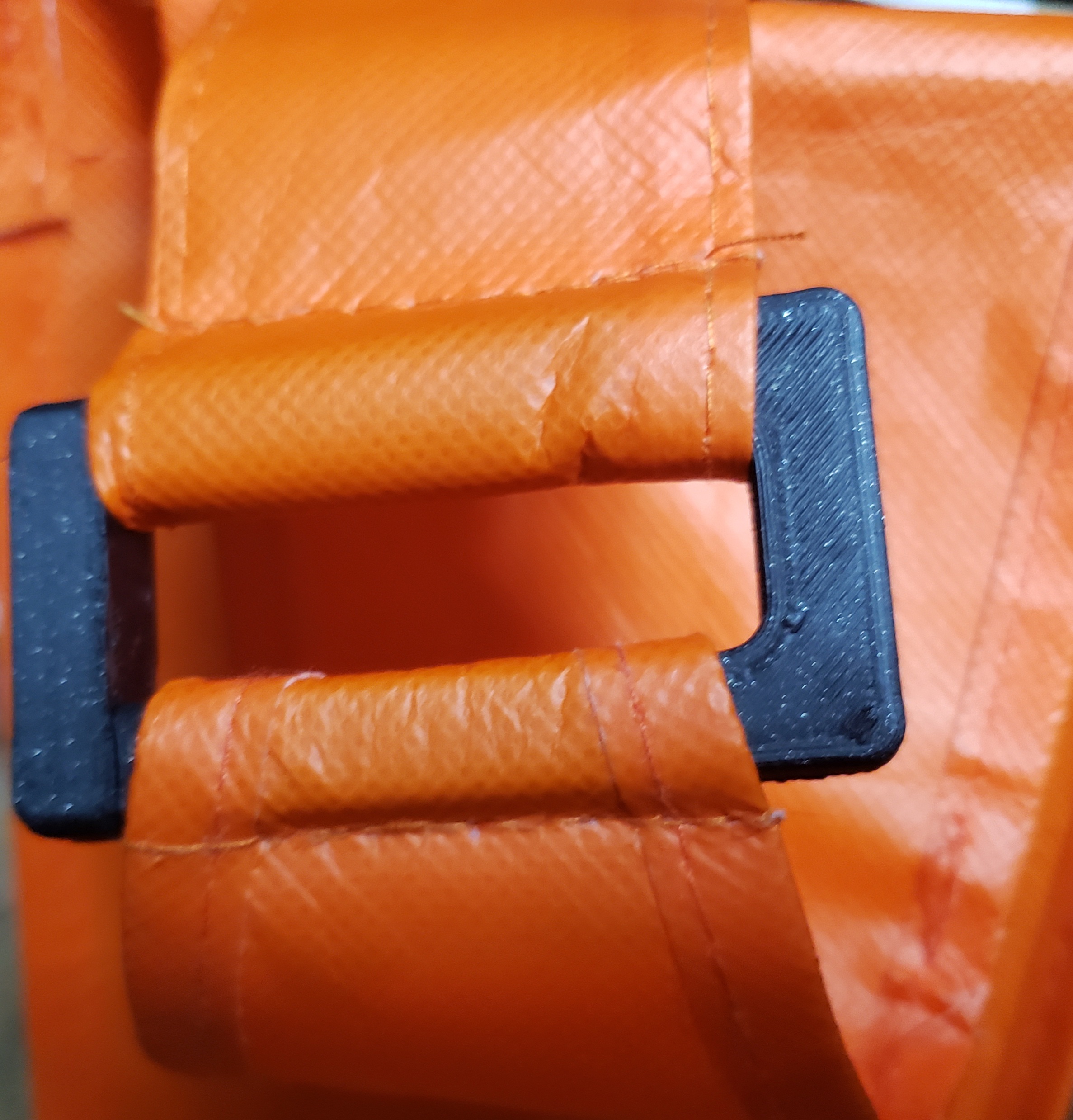 Strong Rectangular Loop using M3 heat-set threaded inserts and M3 screws