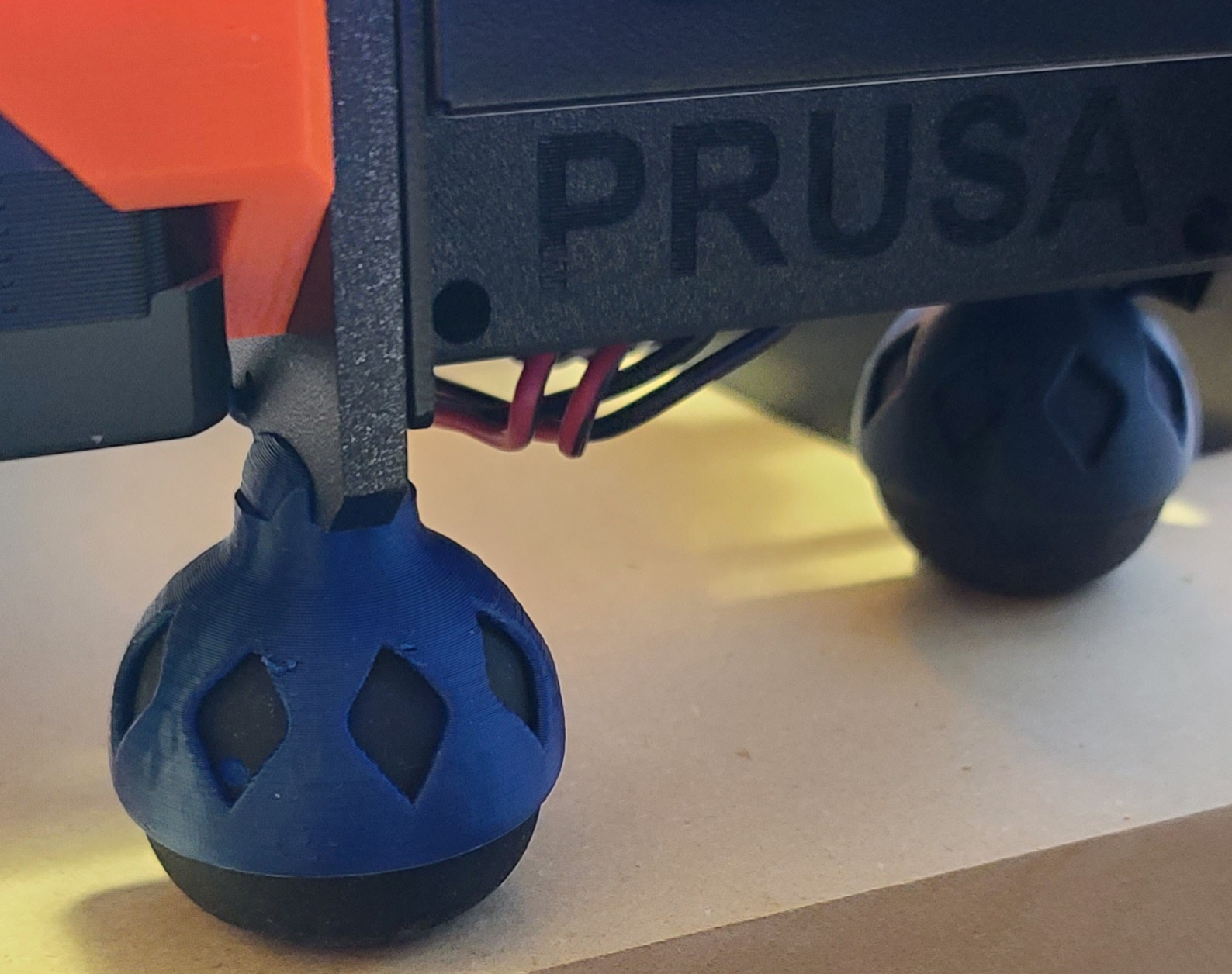 Prusa I3 MK3S Middle Squash Ball Foot by Darrick Download free STL