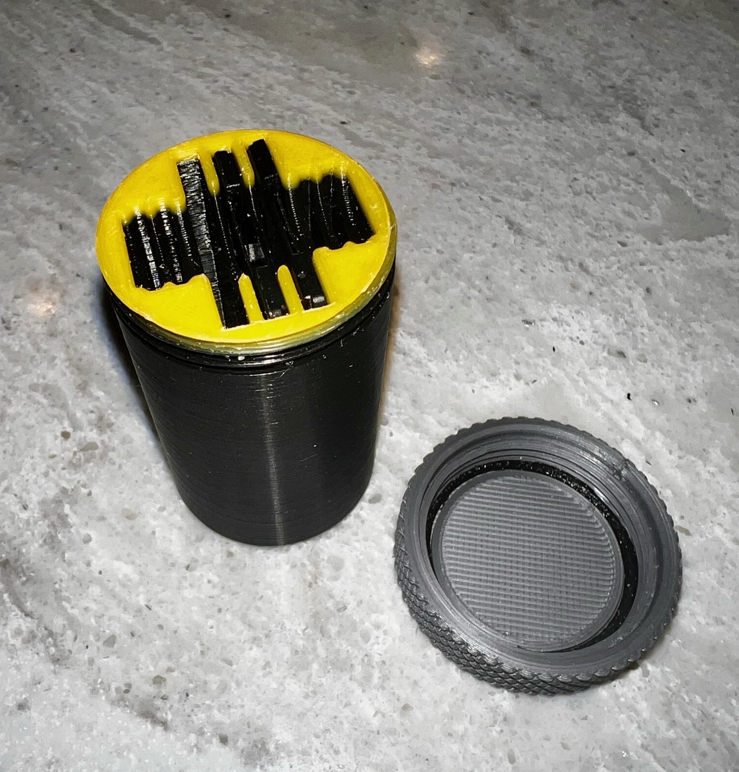 SD Card storage looks like a 35mm film container by 3dprintguy ...