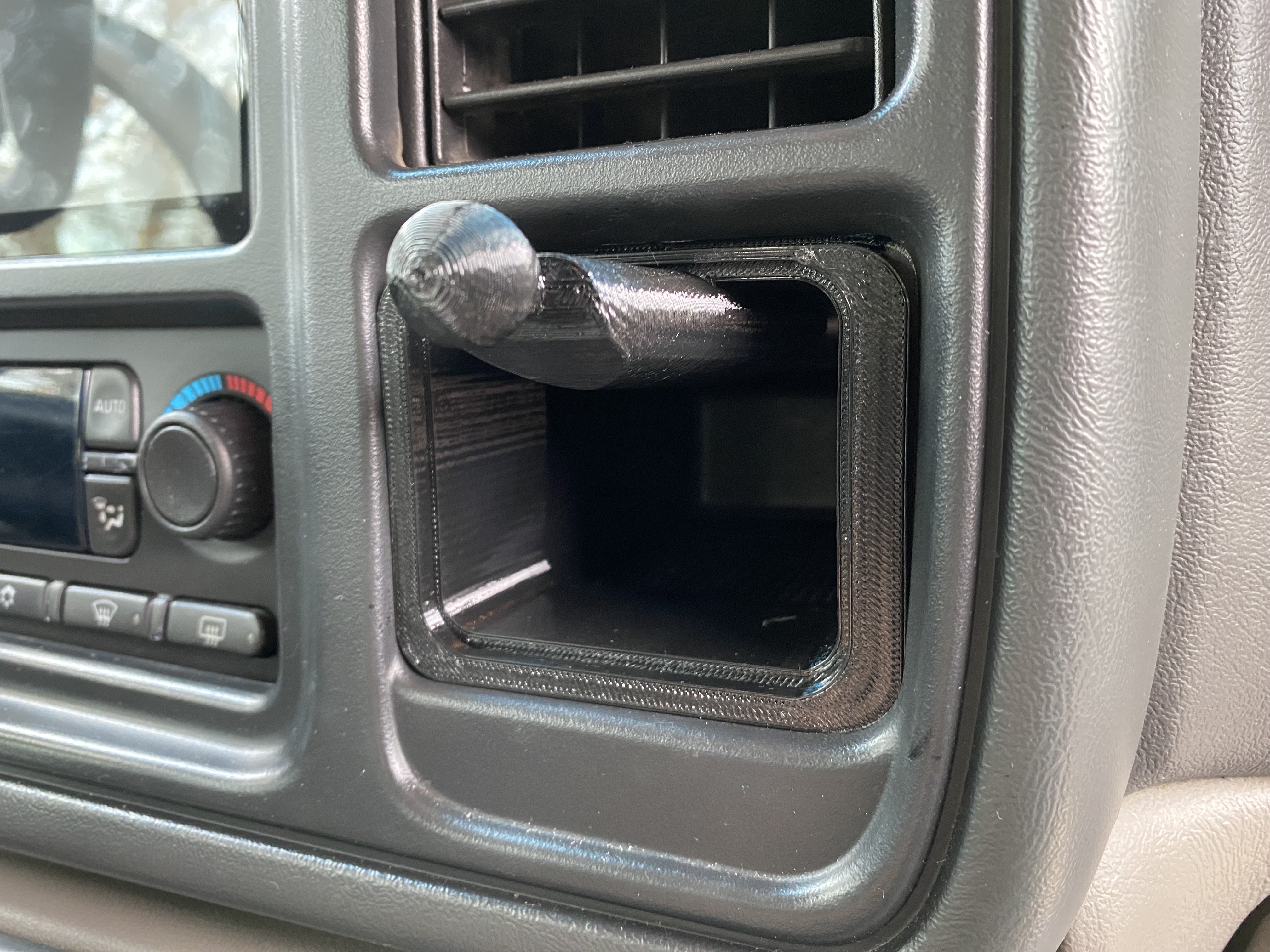 Chevy Tahoe GPS Mount