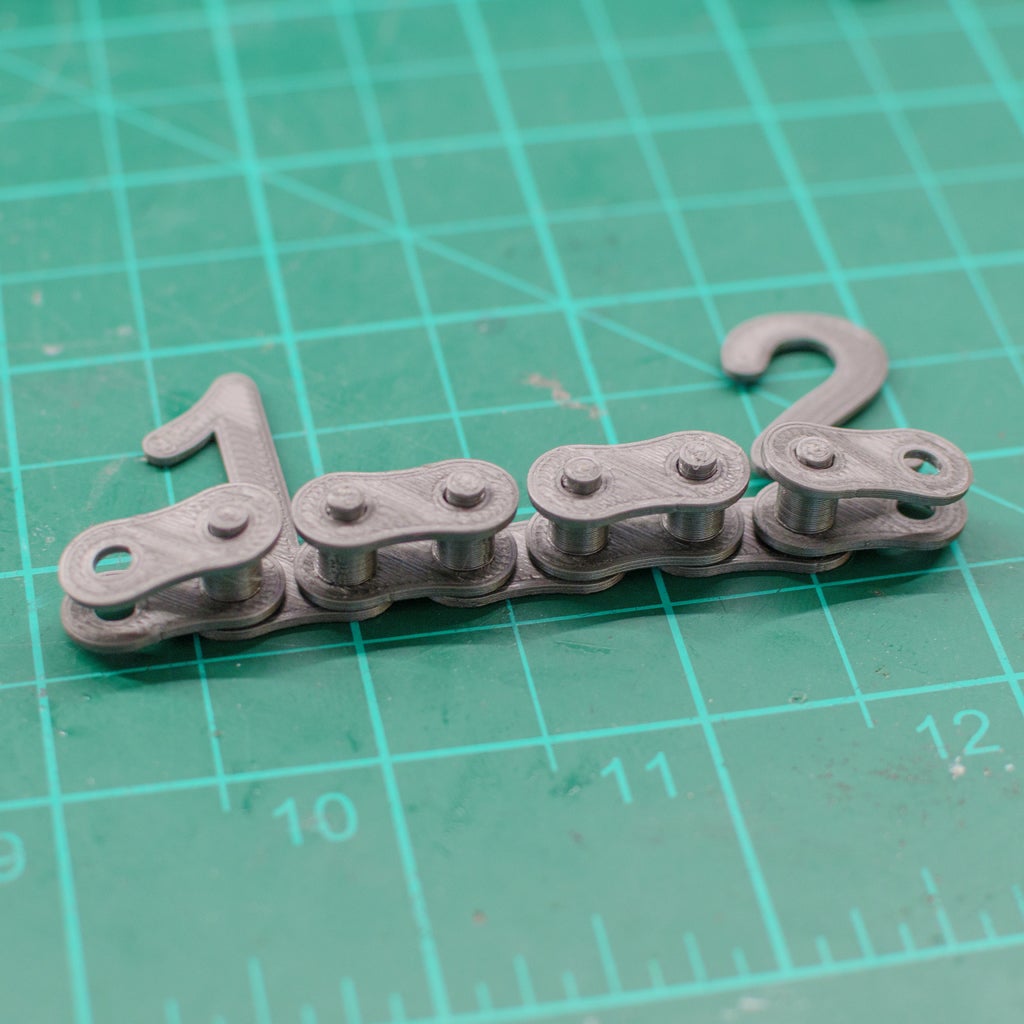 Miniatura 15 do modelo 3D Chain Clock