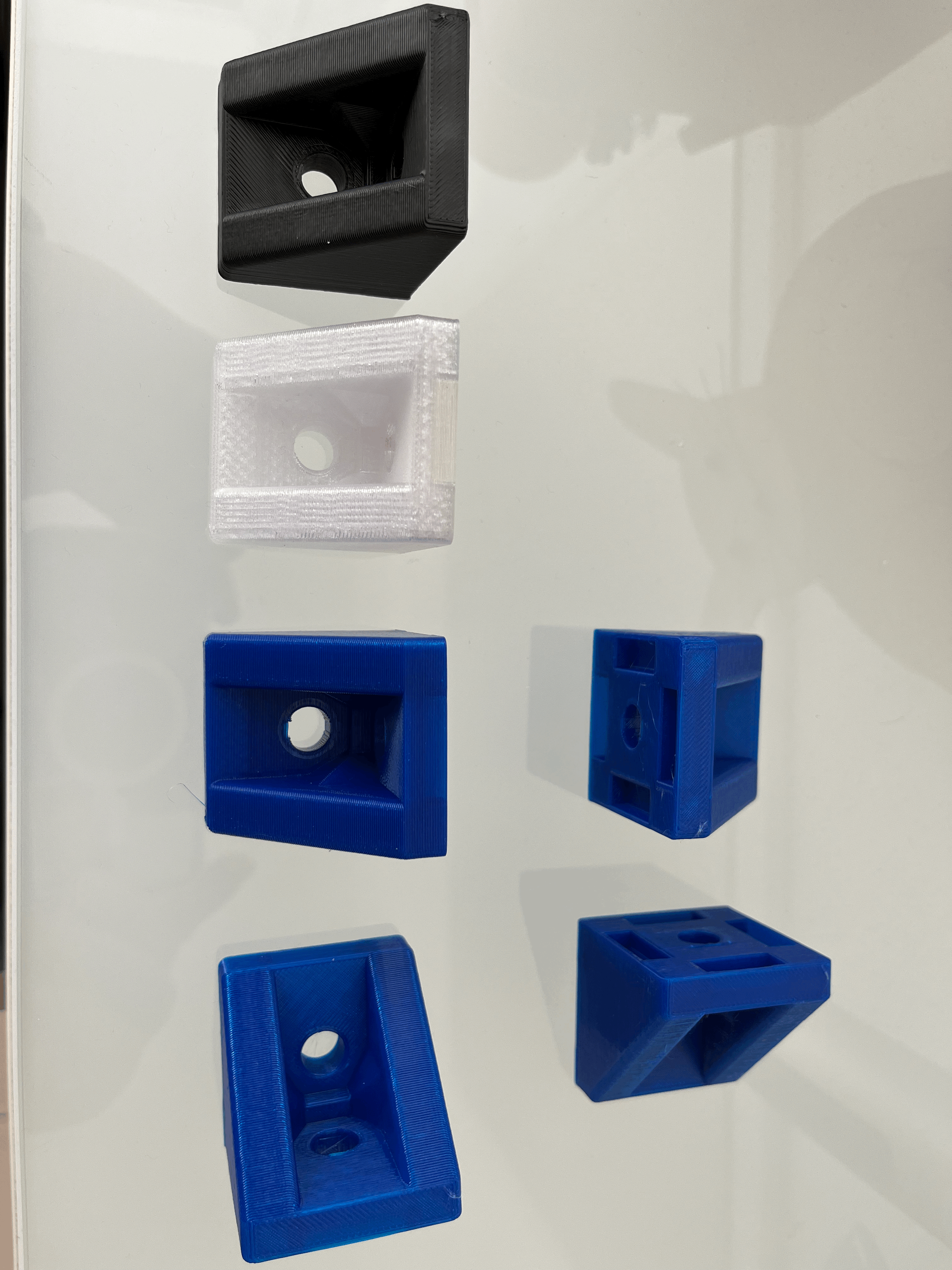 Infento L-Joint / Eckverbinder for aluminium profiles 40mm nut 8 (or similar)