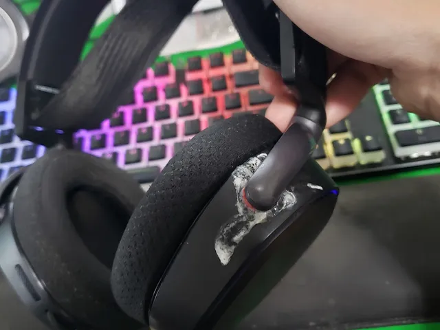 SteelSeries Arctis Pro broken earcup insert