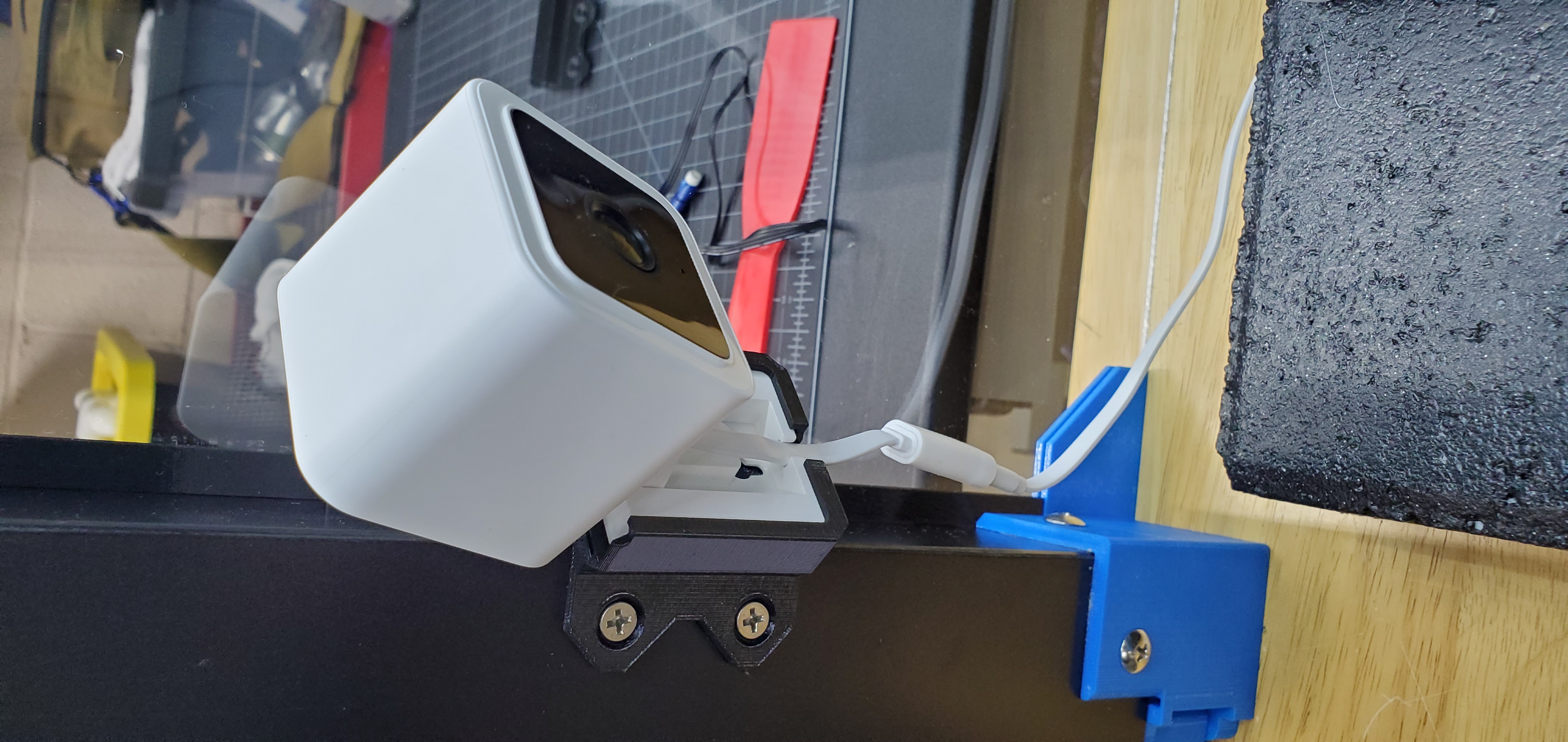 Wyze Cam V3 Mount - Enclosure Secure Lock Remix