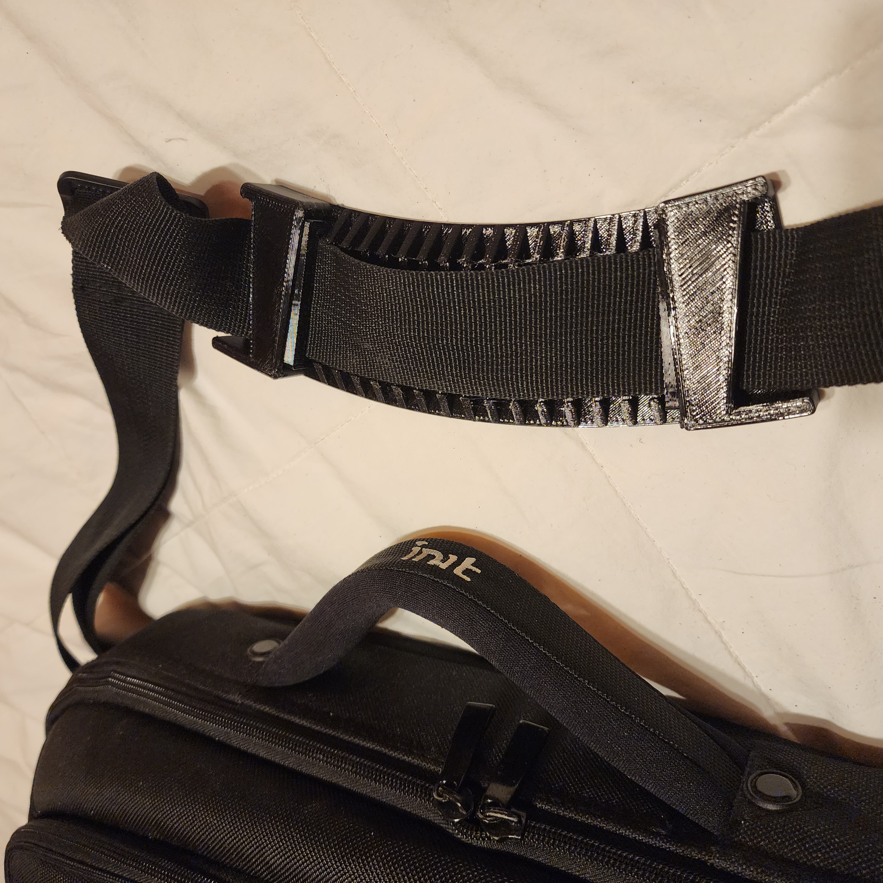 support for laptop strap