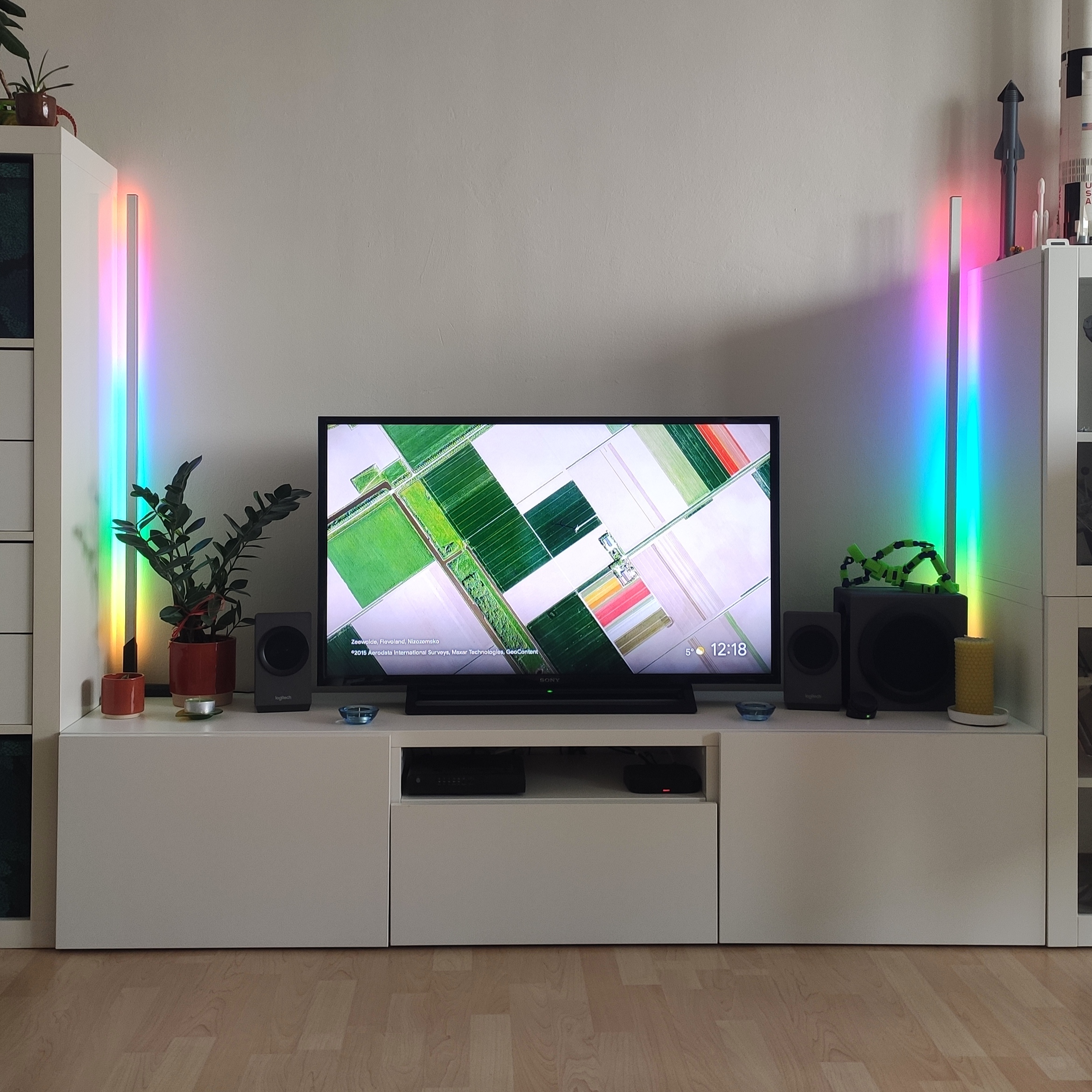 WiFi Smart Corner LED Lamp