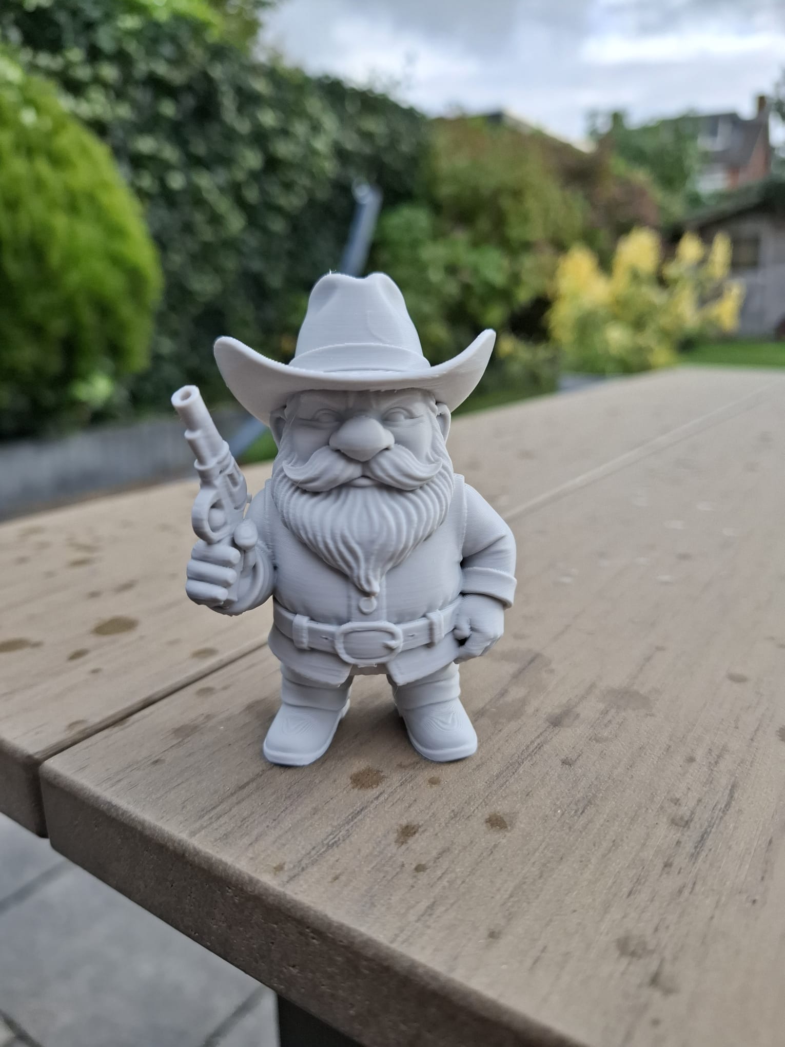 The Good, the Gnome, and the Ugly