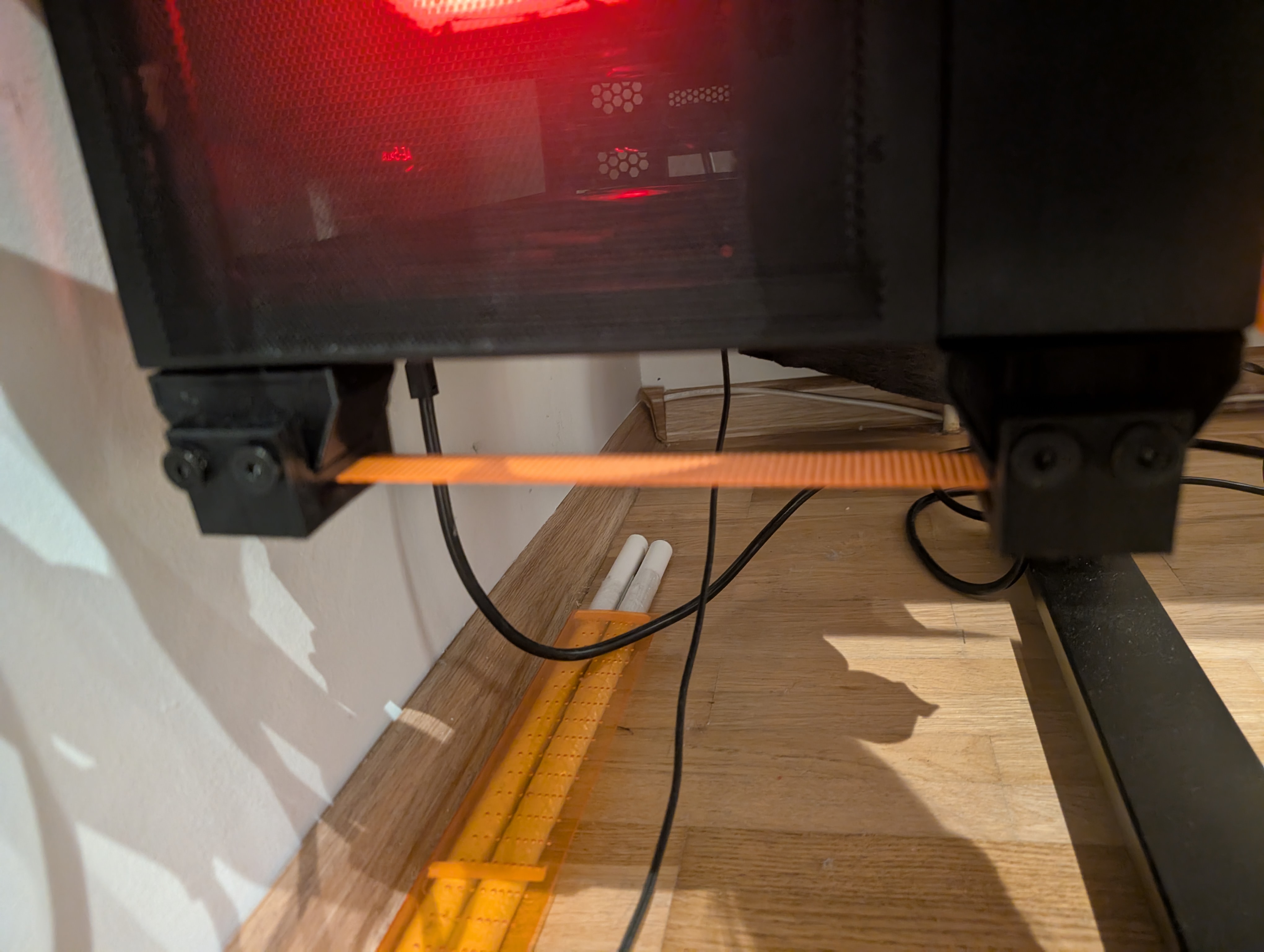 Lian Li O11 Air Mini Feet For under desk tape mount