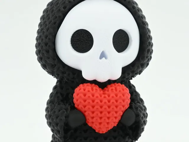 Knitted Heart Grim Reaper - Halloween